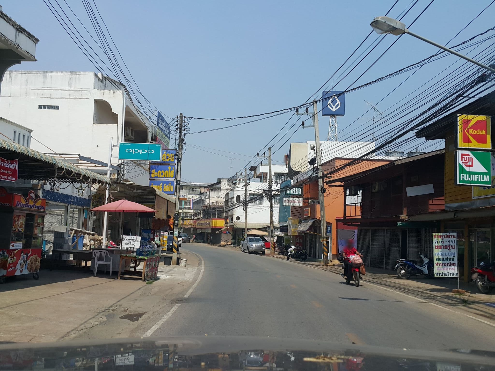 Street view near Jutamas Hotel, Sawankhalok — © jrcarlsen (CC BY-SA · Mapillary)