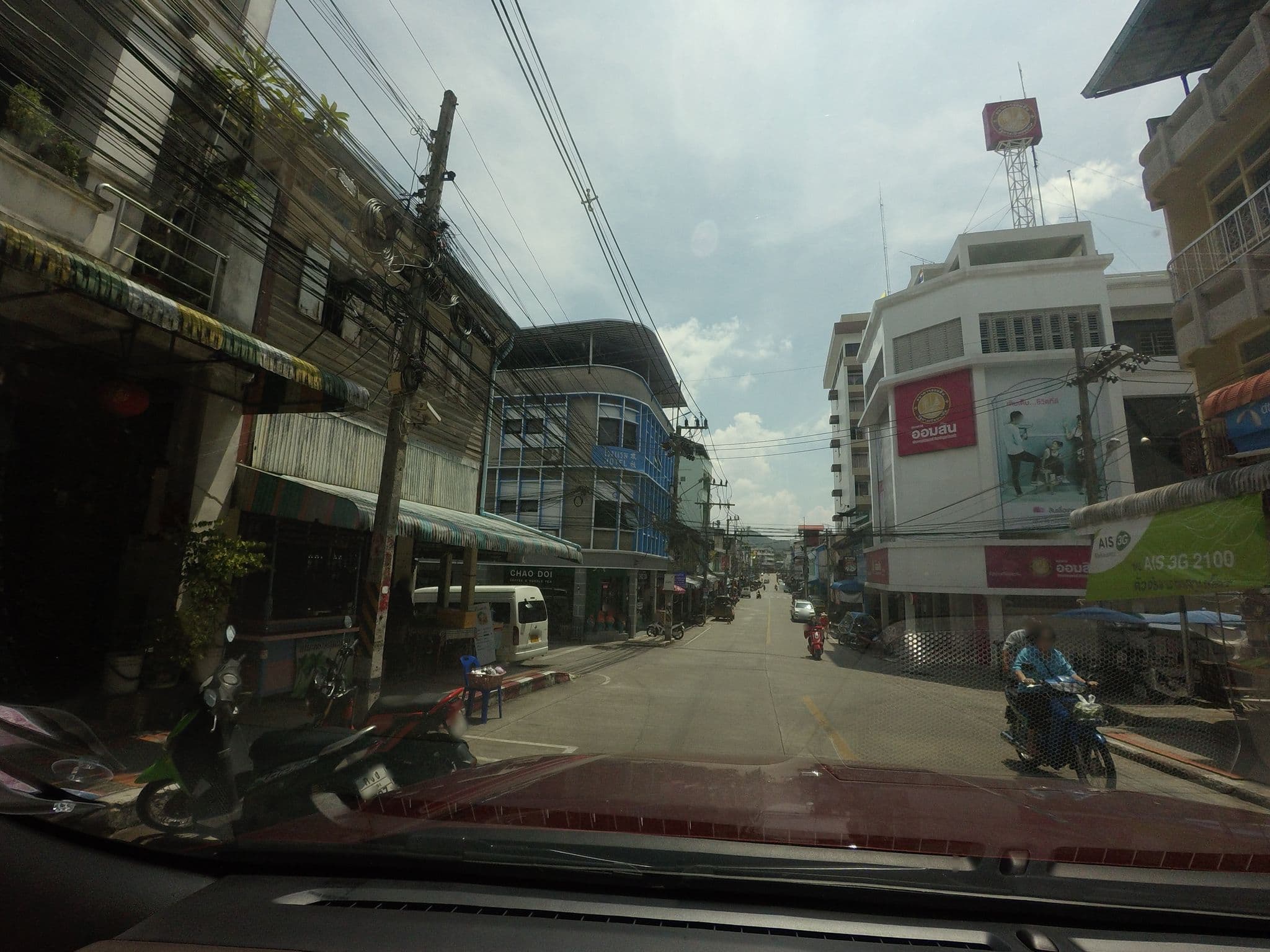 Street view near Fah Ung Rung Hotel, Betong — © mishari (CC BY-SA · Mapillary)