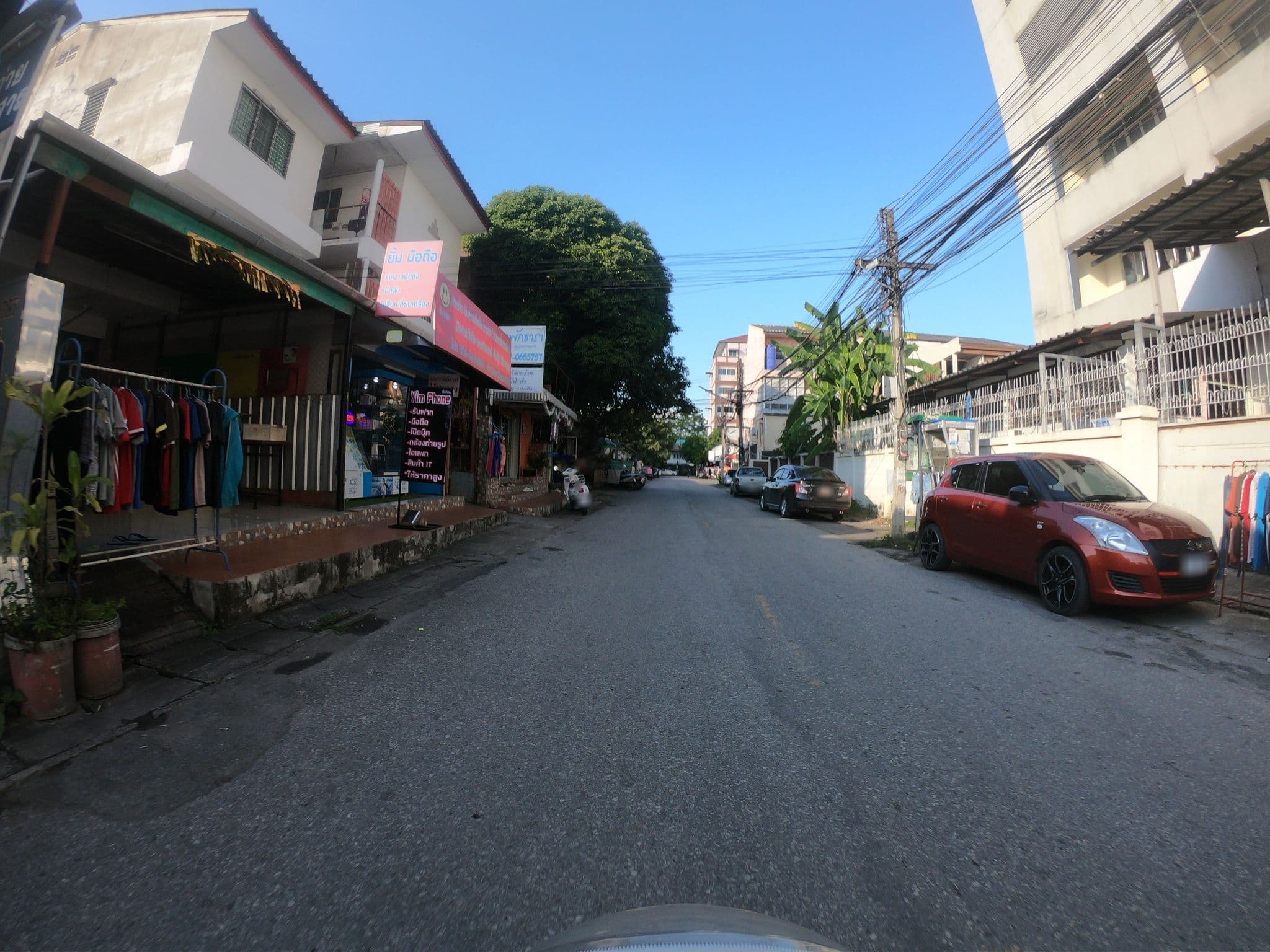 Street view near Banilah, Chiang Mai — © chanuwath_grab (CC BY-SA · Mapillary)