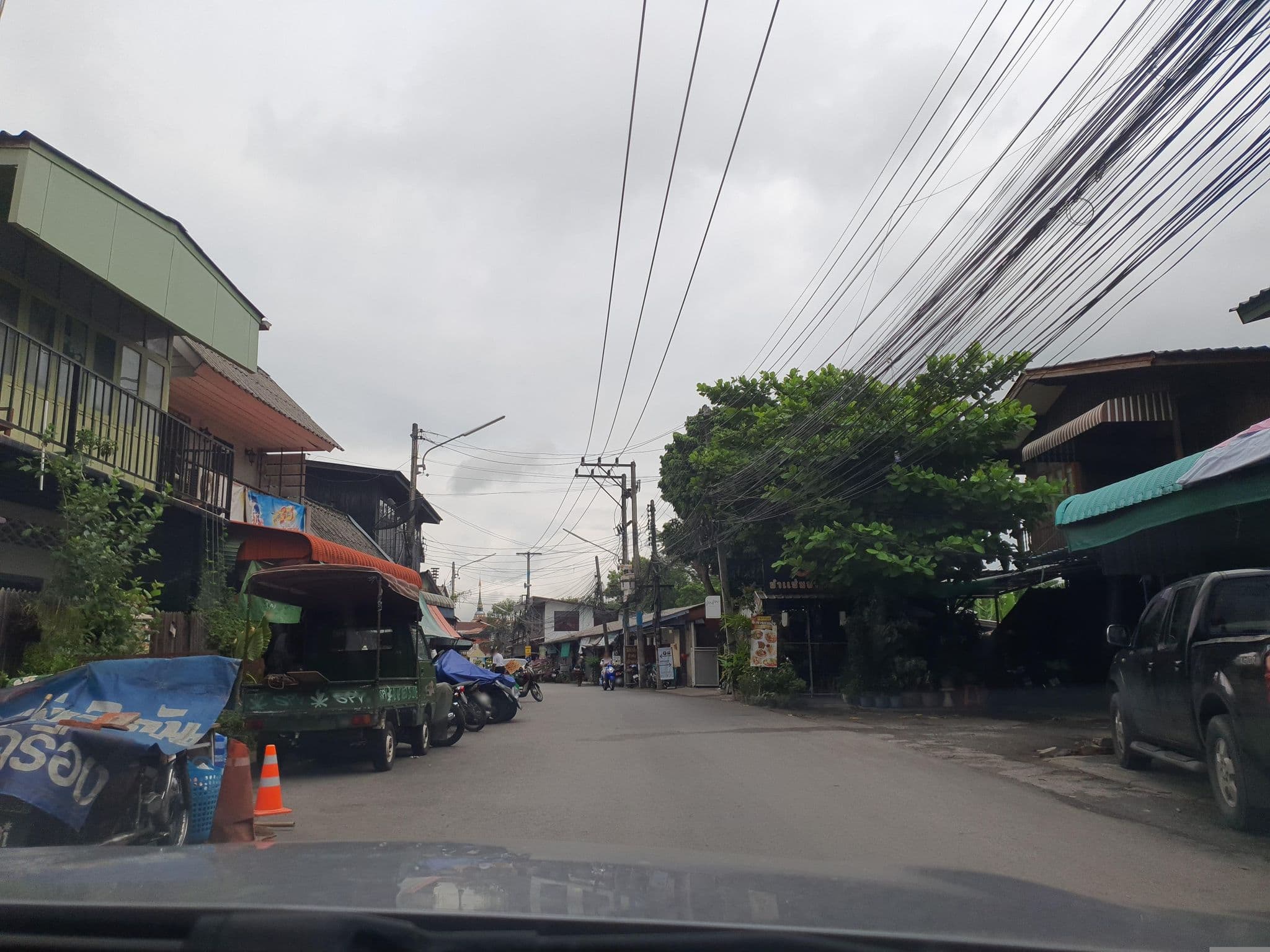 Street view near Noppawan Palace, Chiang Mai