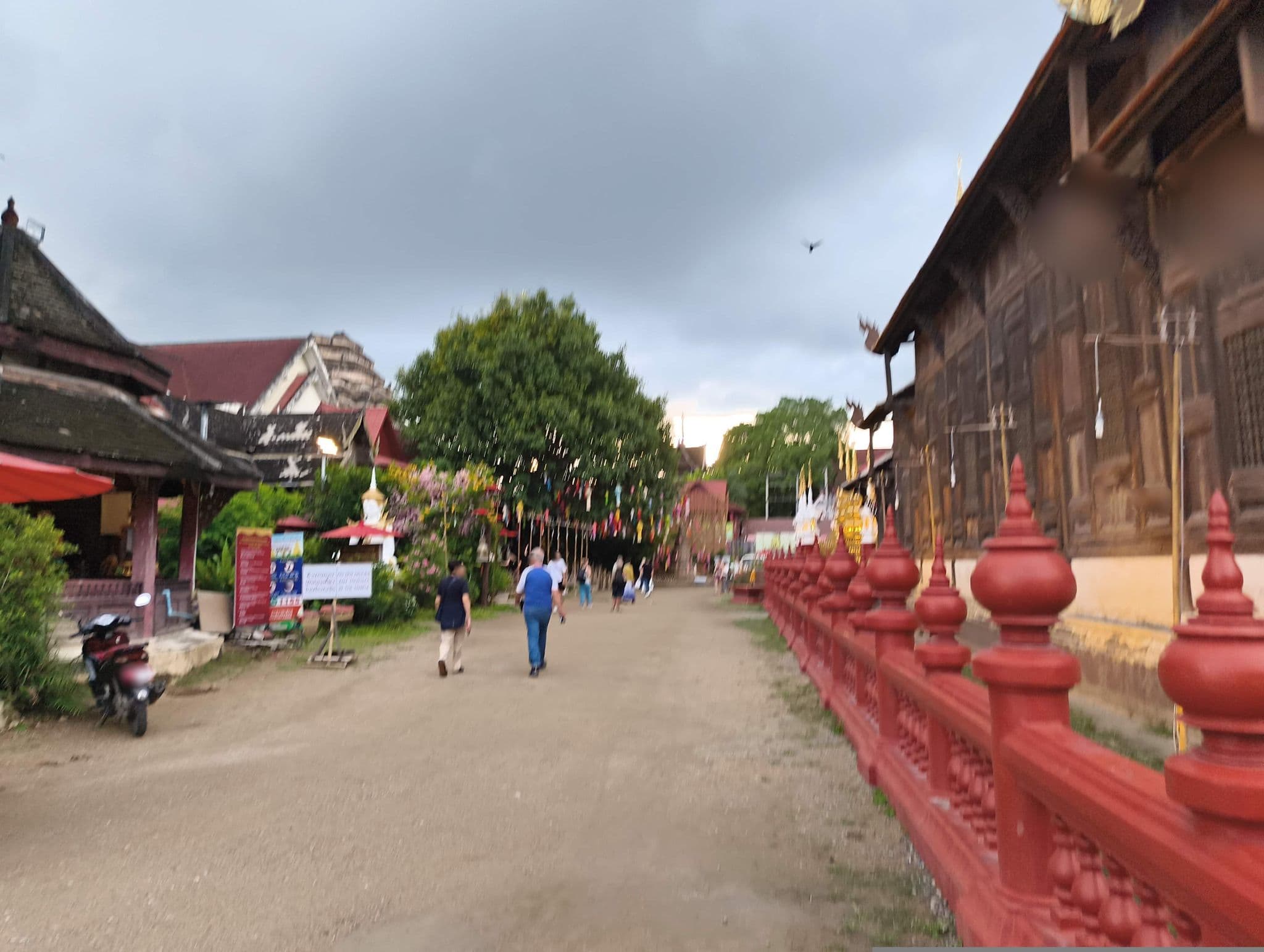 Street view near Parasol Inn, Chiang Mai