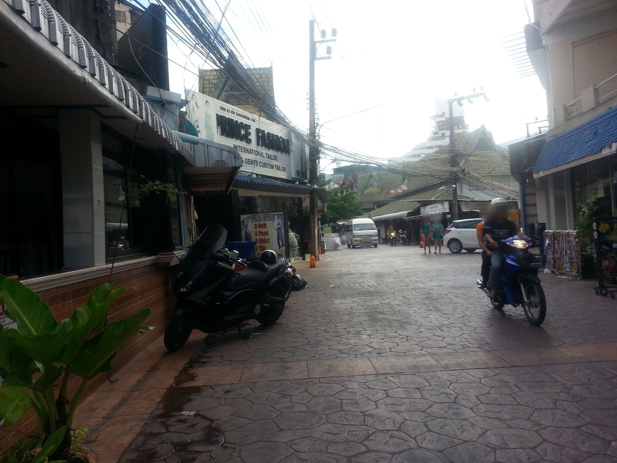 Street view near Tatum Mansion, Patong