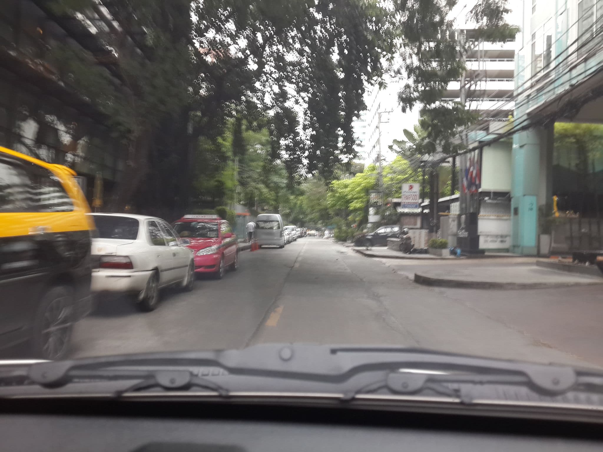 Street view near Park Plaza Hotels, Watthana