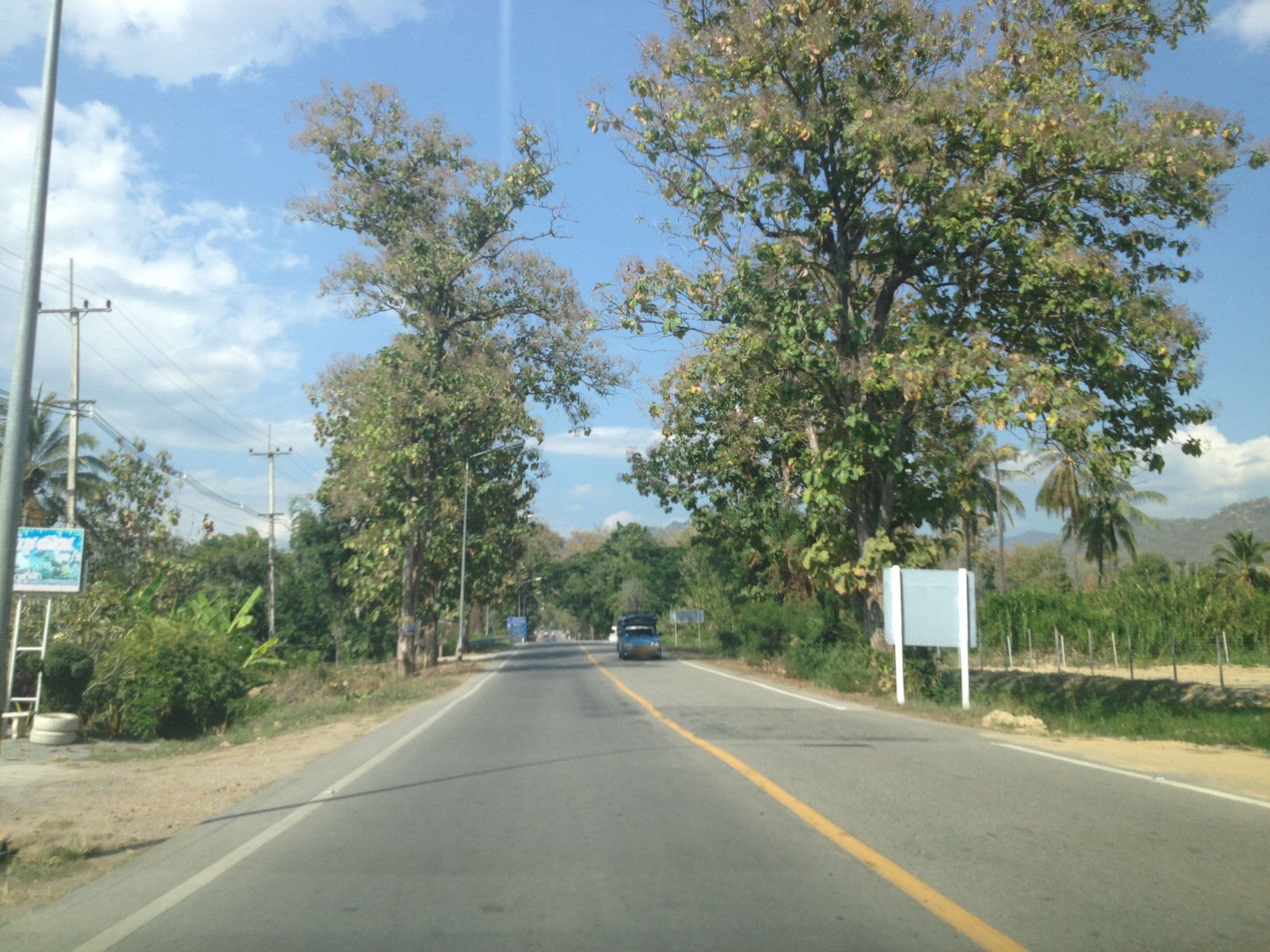 Street view near Baan Suan Resort, Ban Aen Mai — © jimwatana (CC BY-SA · Mapillary)
