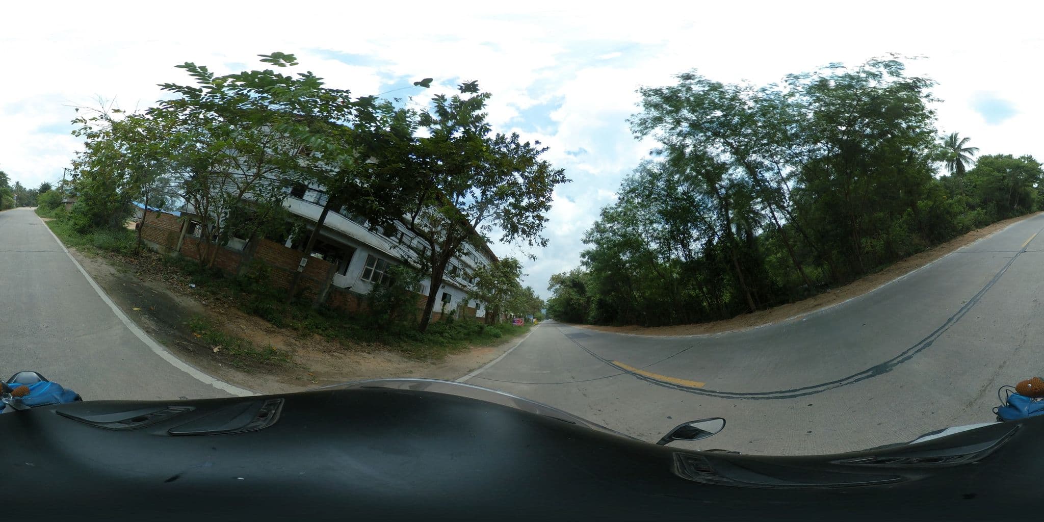 Street view near Baan Phulay, Ko Samui