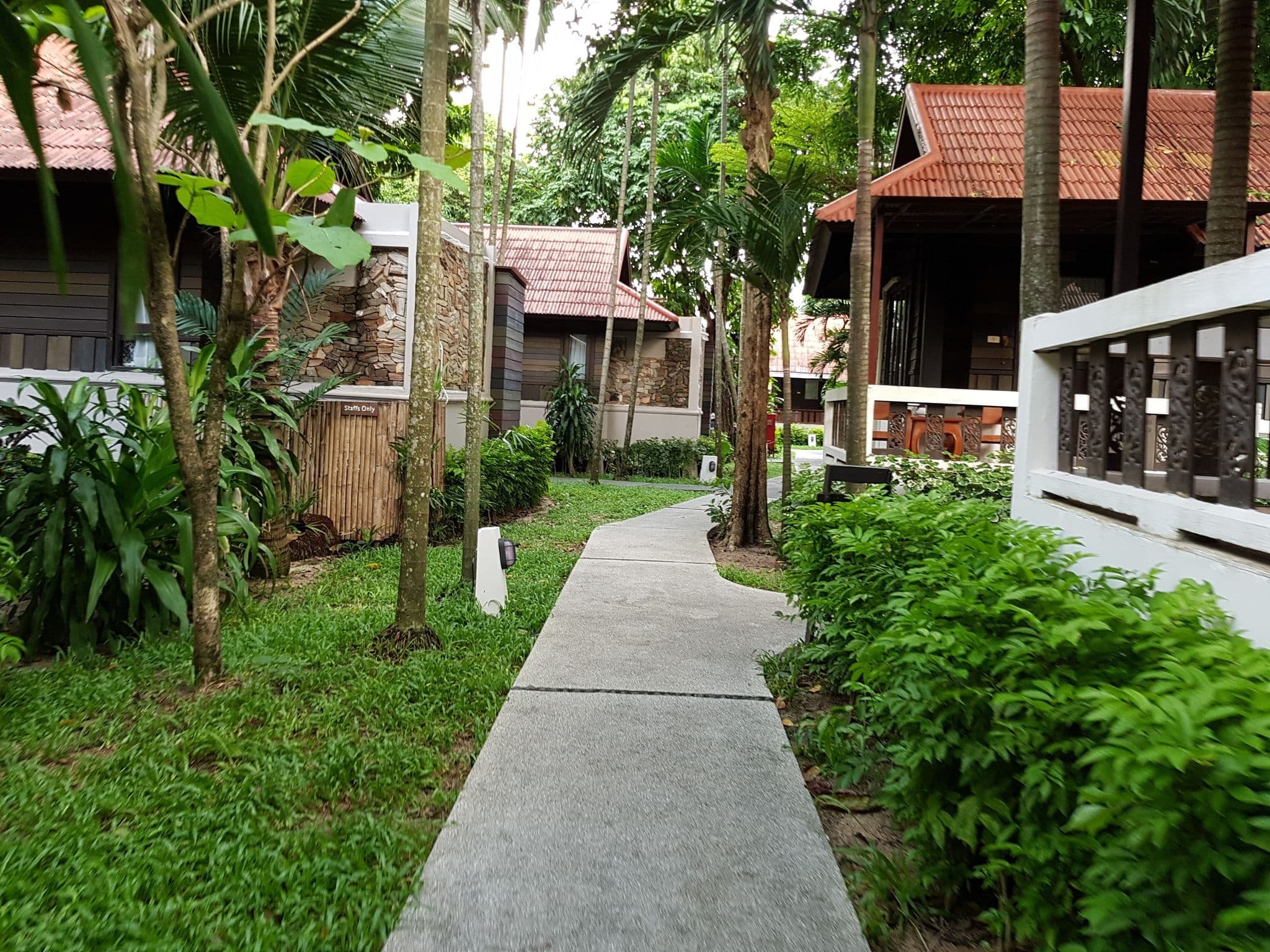 Street view near Peace Resort, Ko Samui