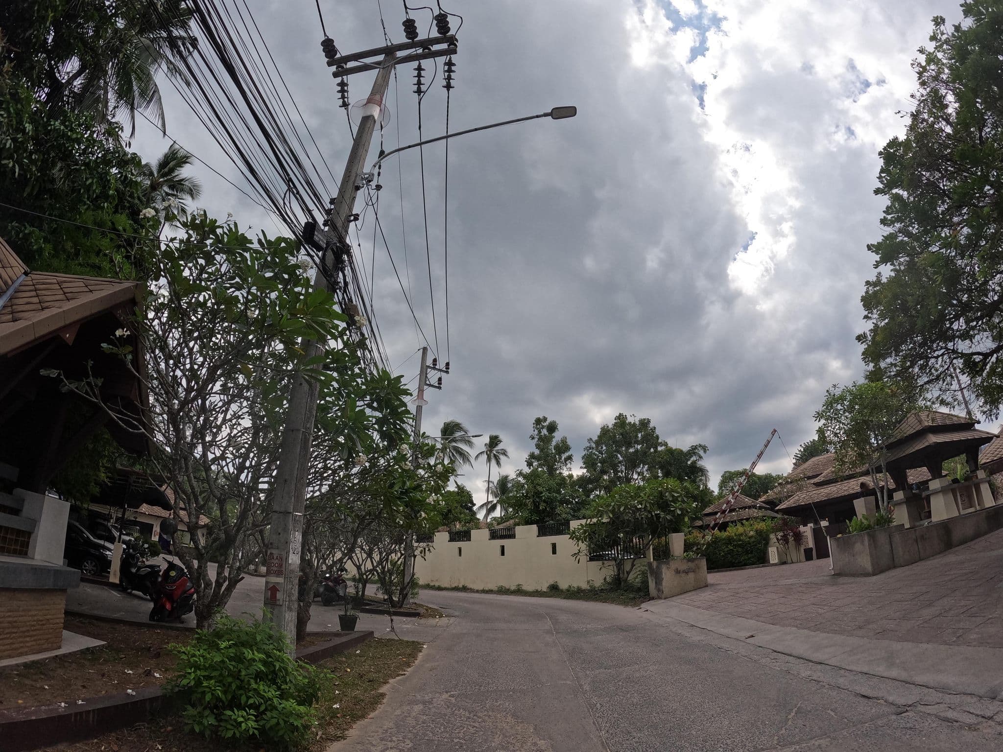 Street view near Kirikayan Luxury Pool Villas & Spa, Ko Samui