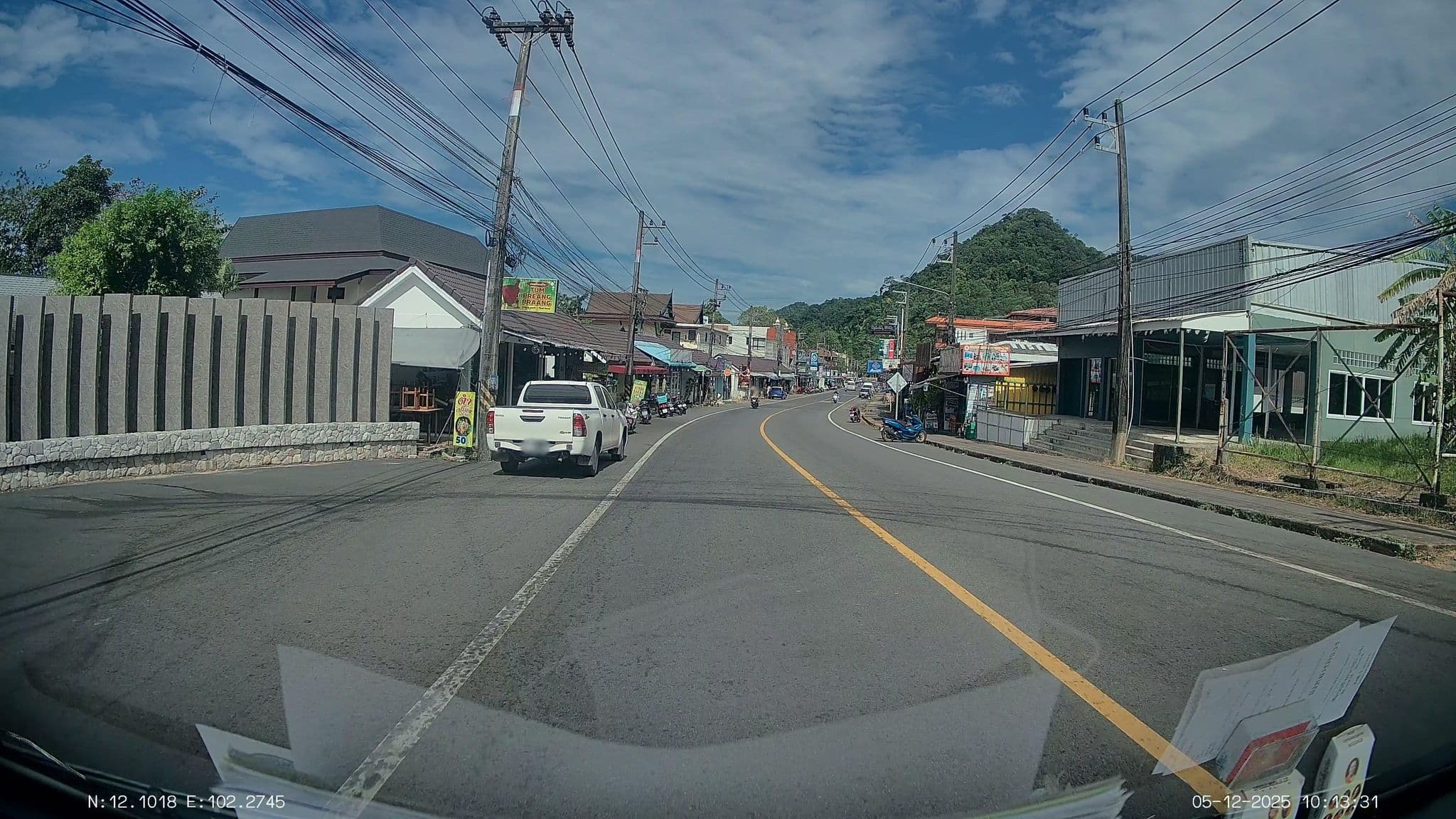 Street view near Grand View Resort, Ko Chang