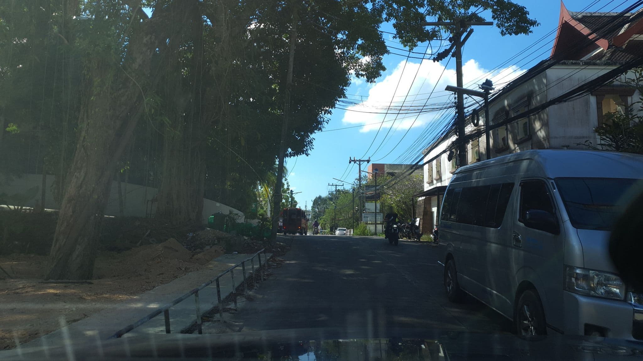 Street view near Pavillion Hotel, Ban Ao Nang