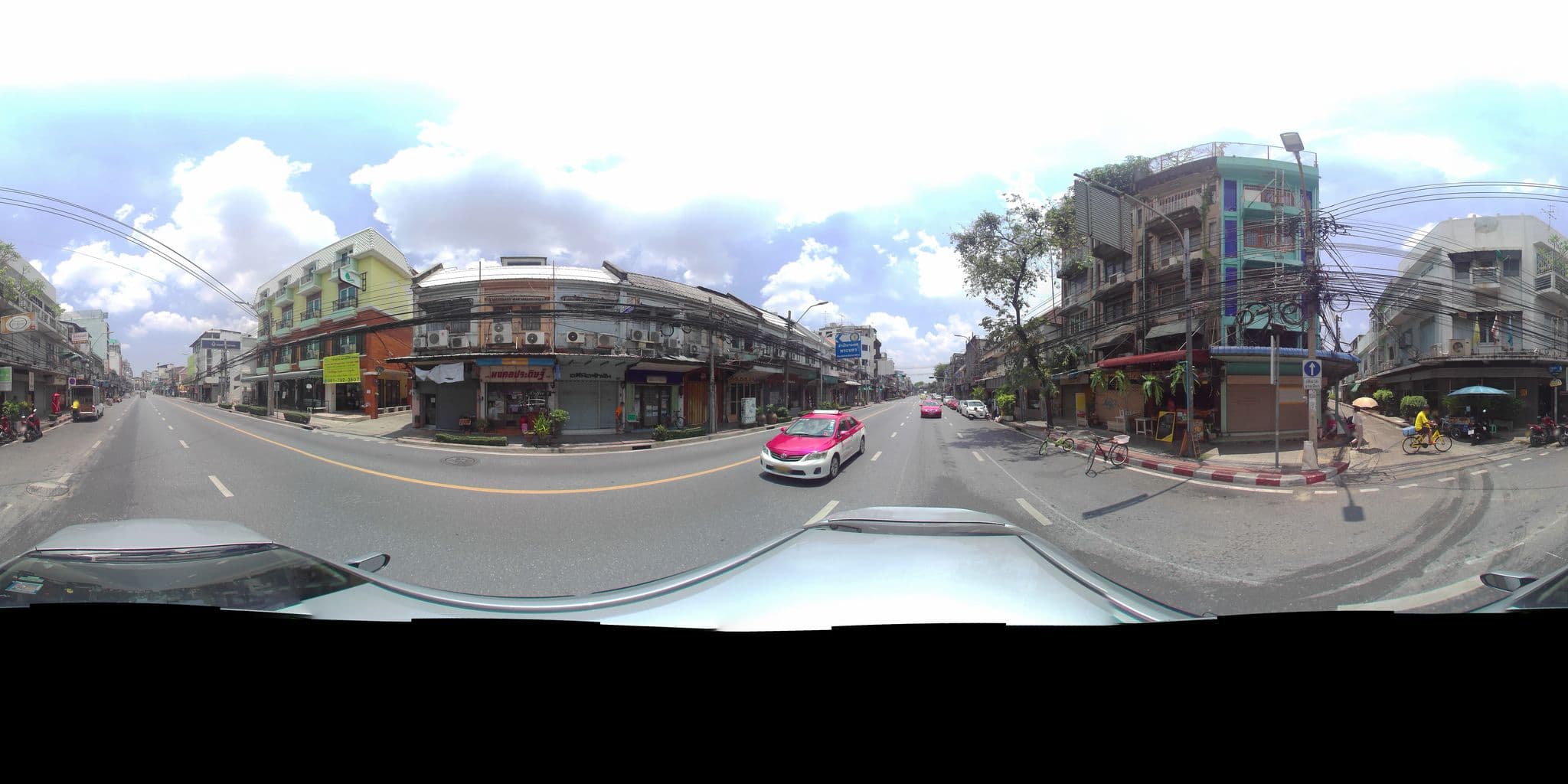 Street view near Samsen 6, Phra Nakhon