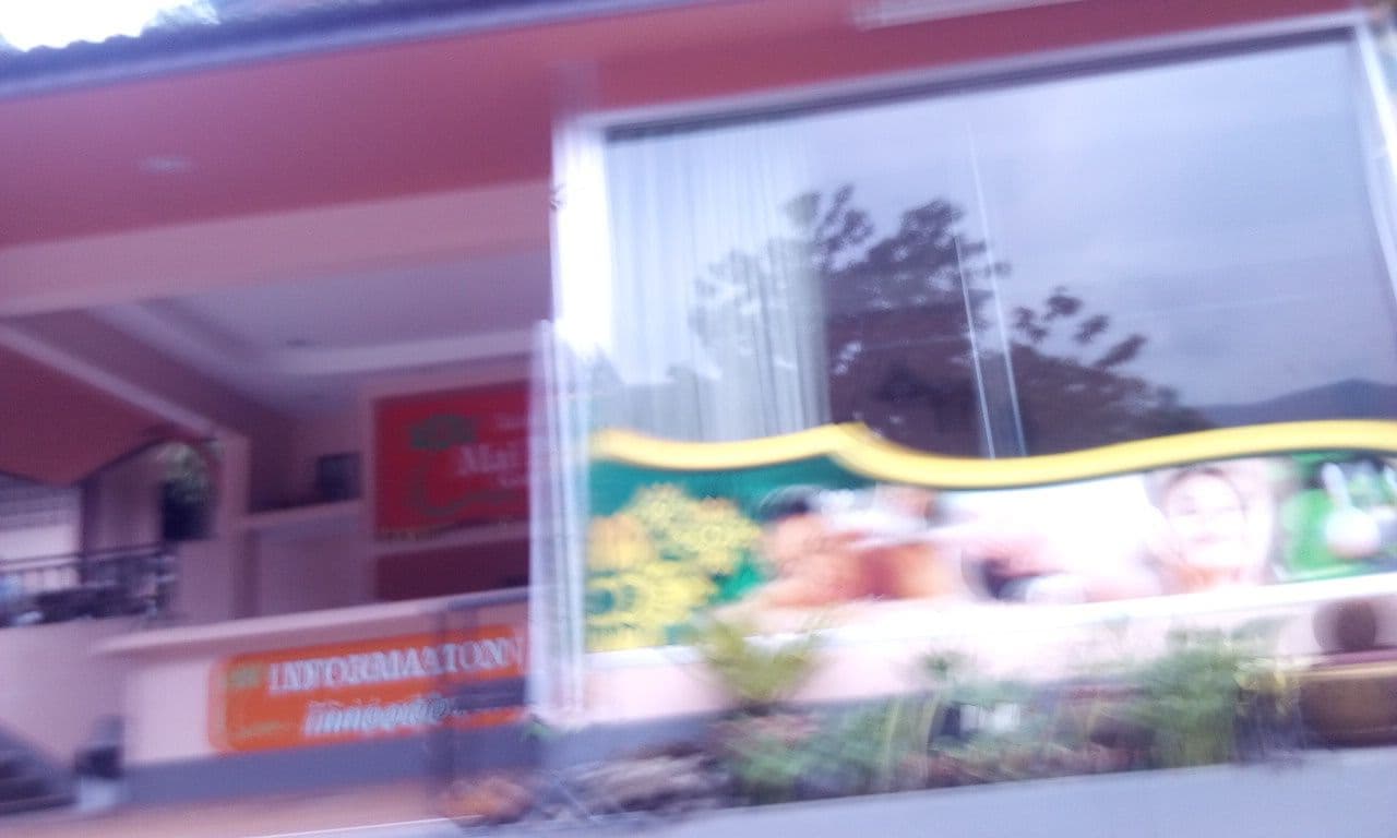 Street view near Mai Pen Rai, Ko Chang — © ozflor (CC BY-SA · Mapillary)