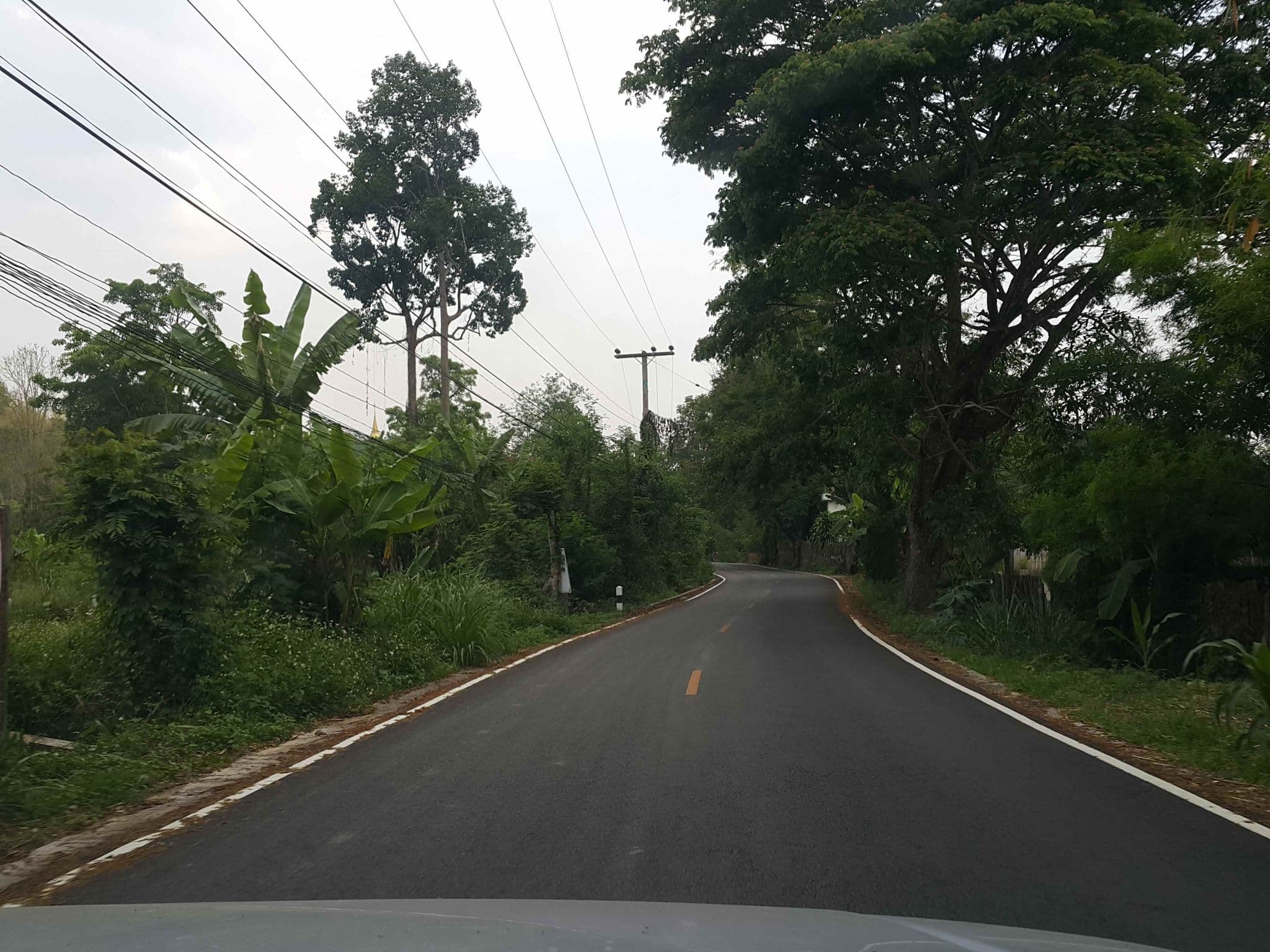 Street view near Chiang Dao Hut Resort, Ban Mae Waen — © jrcarlsen (CC BY-SA · Mapillary)