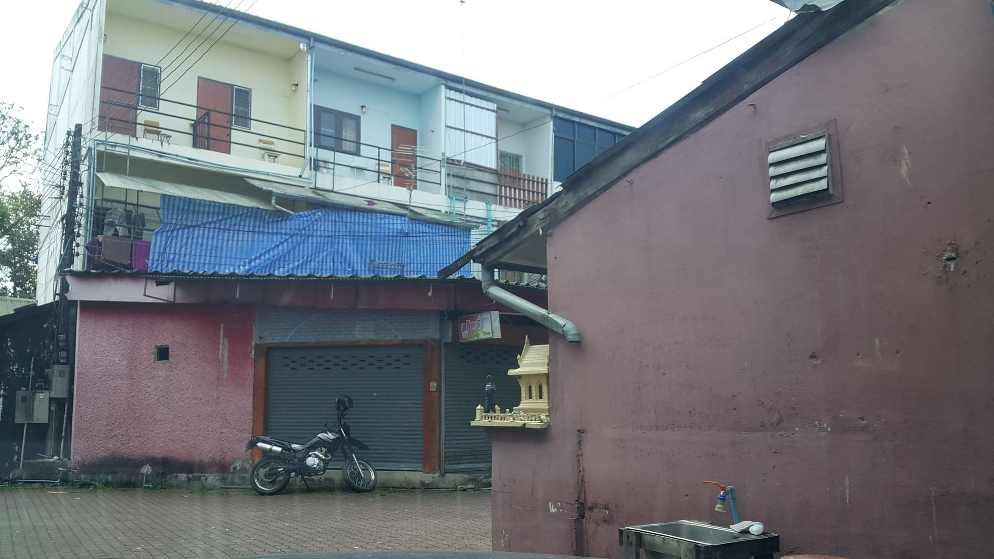 Street view near Moon House, Chiang Rai