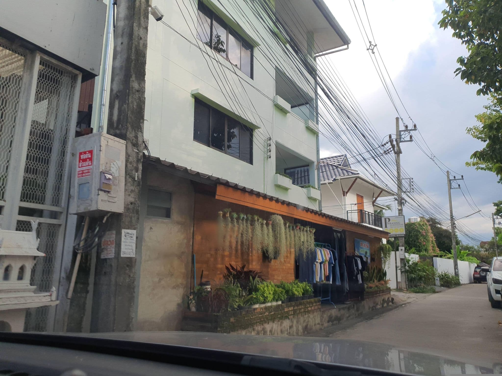 Street view near Prasing Guesthouse, Chiang Mai