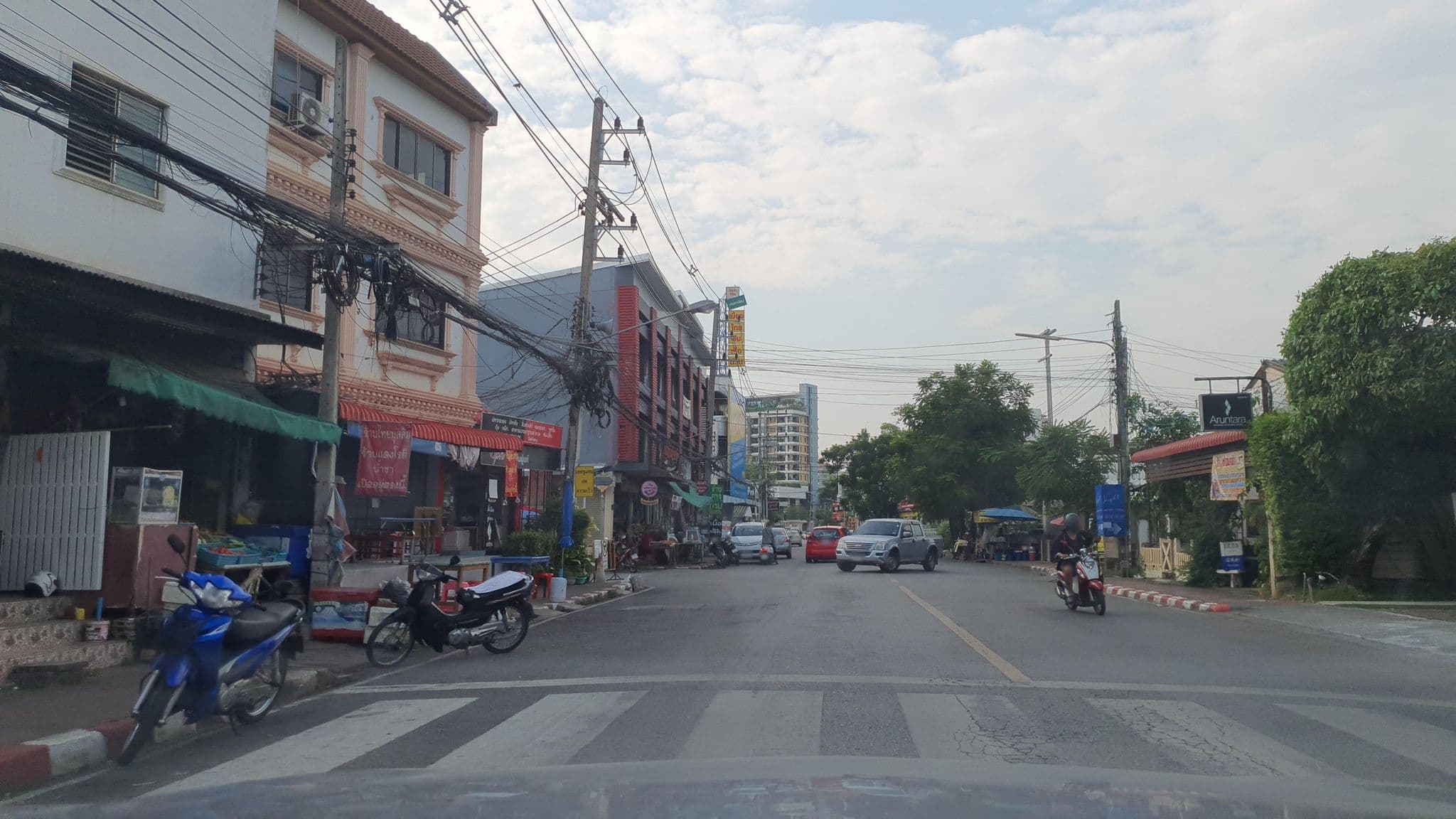 Street view near Aruntara, Chiang Mai