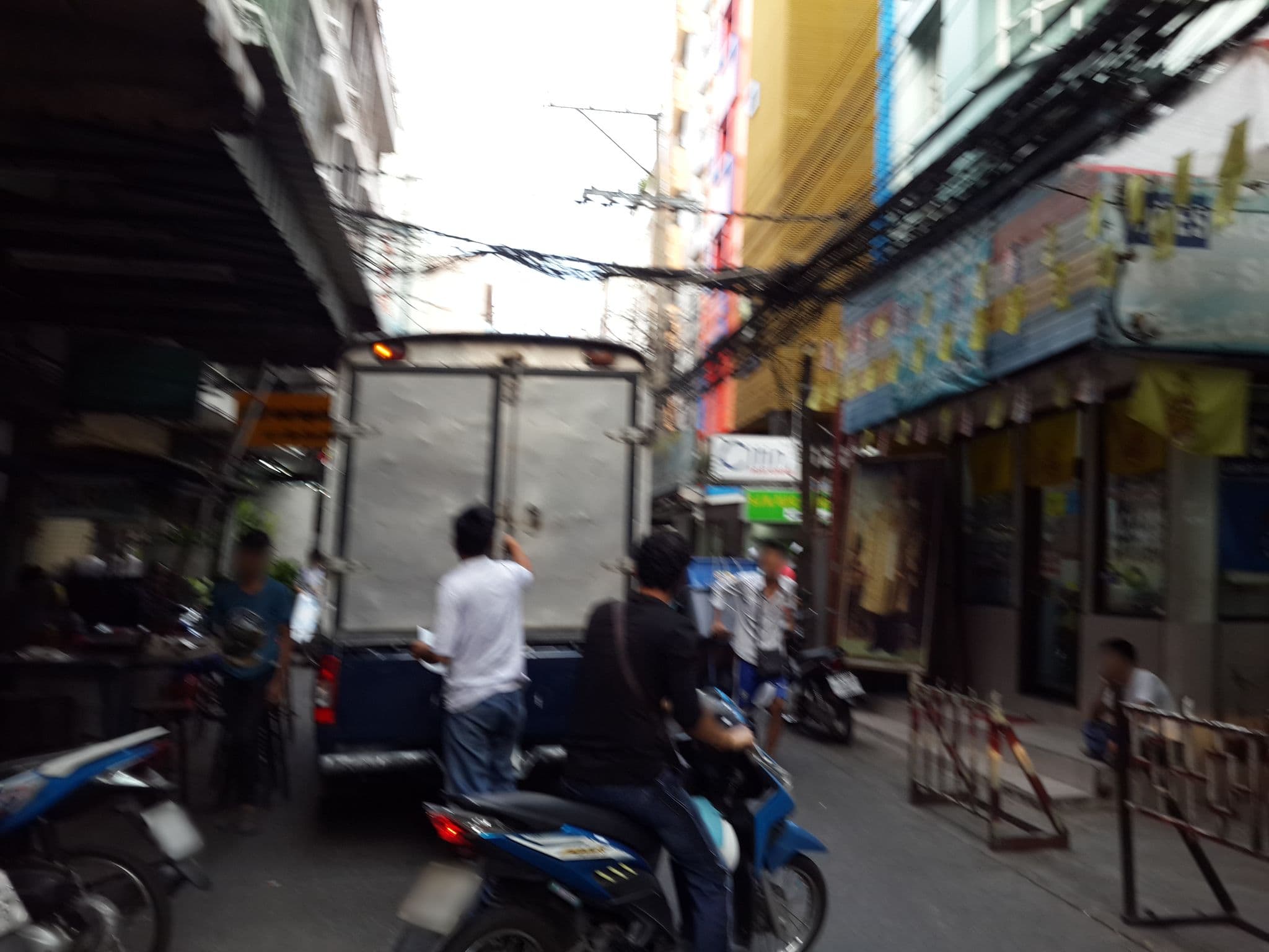 Street view near Citin Pratunam, Makkasan