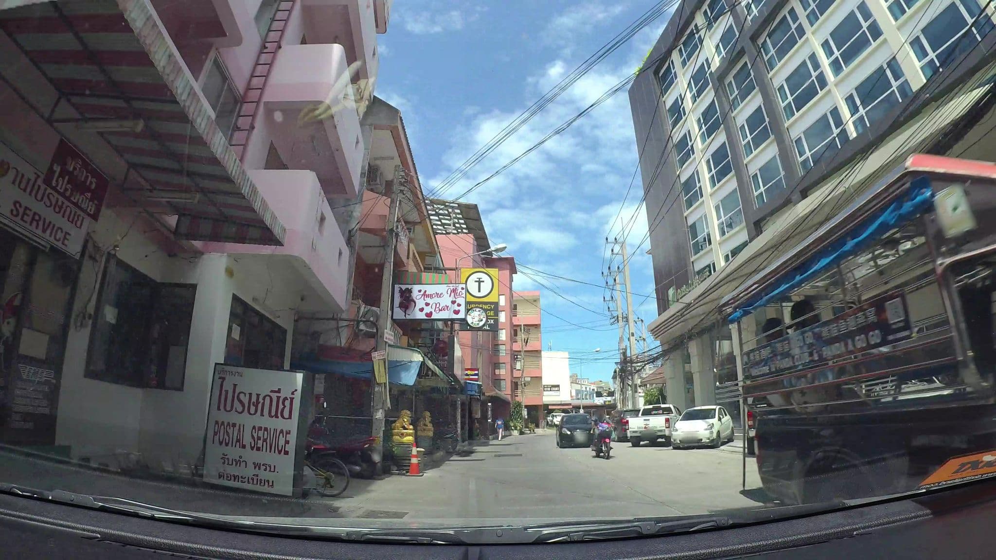 Street view near Lucky Court, Pattaya — © kaart_3 (CC BY-SA · Mapillary)