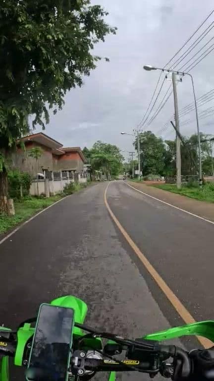 Street view near Mountain Blues Cottage, Pai