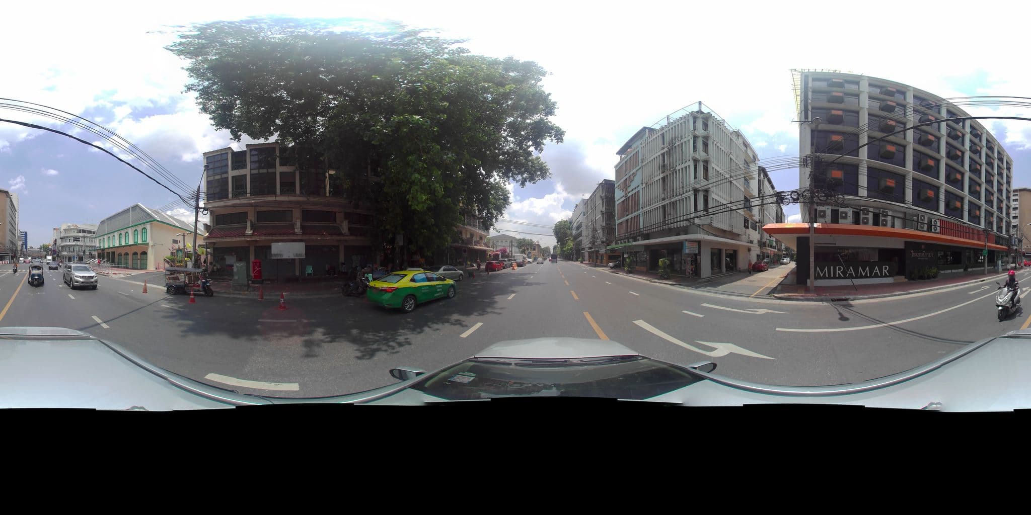 Street view near Miramar Hotel, Bangkok — © P05466 (CC BY-SA · Mapillary)
