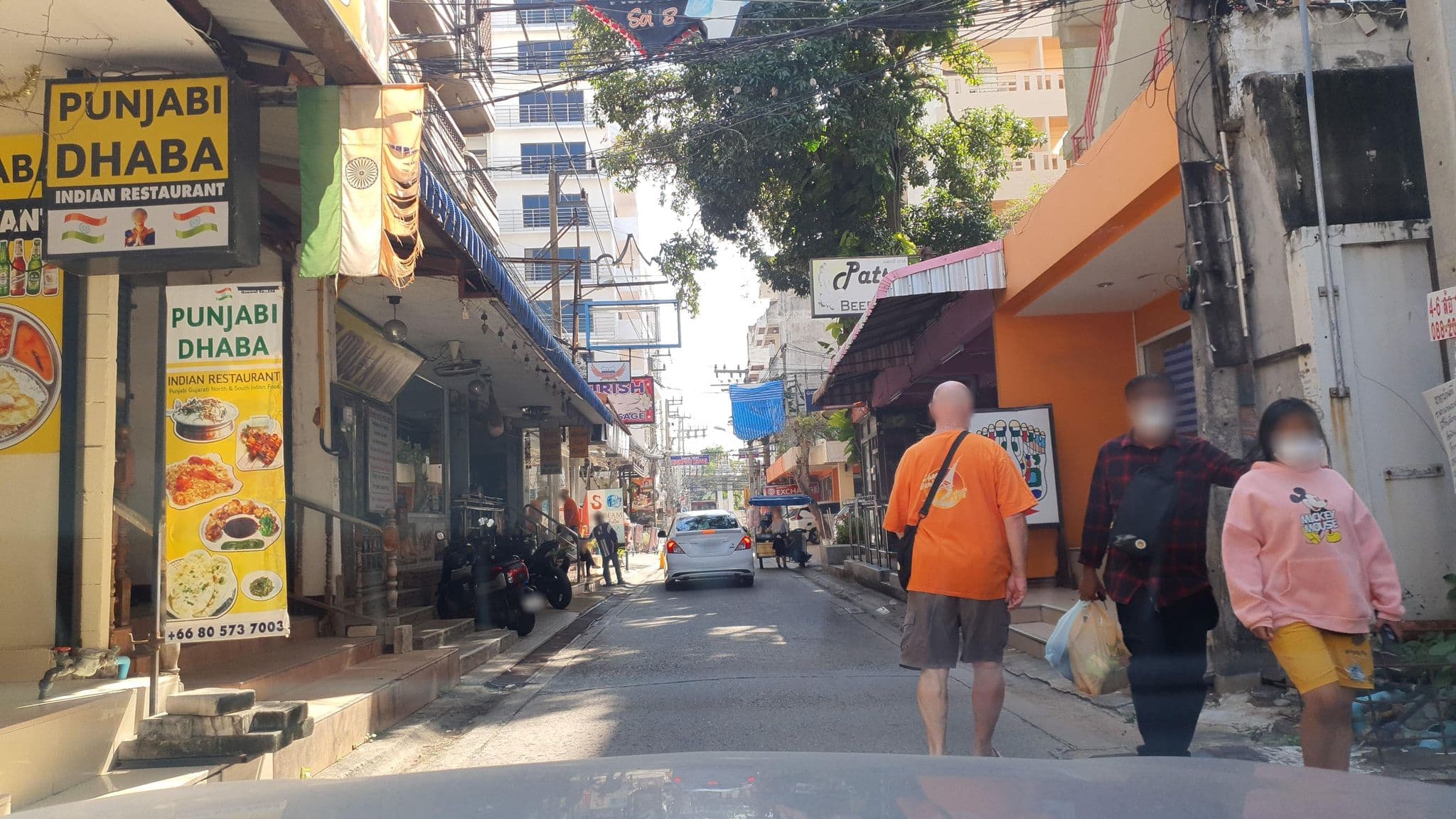 Street view near Enjoy Pattaya Hotel, Pattaya