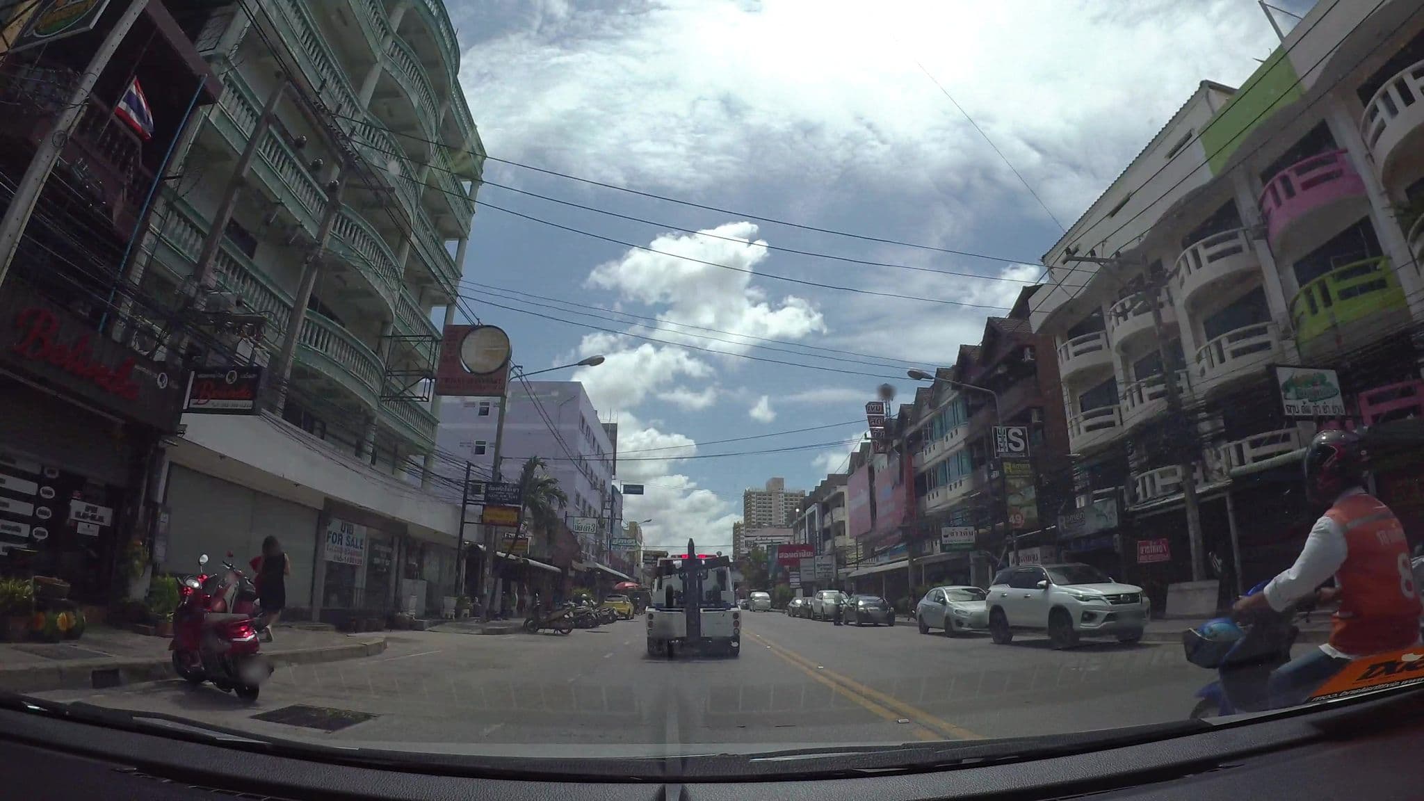 Street view near Tritana Apartment, Pattaya
