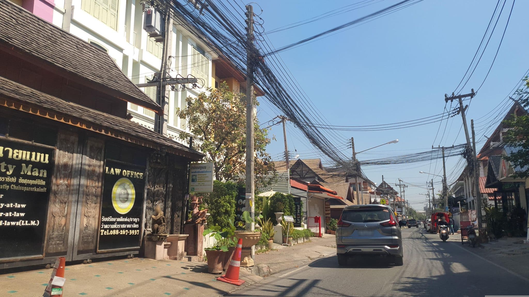 Street view near Chan Chiangmai, Chiang Mai