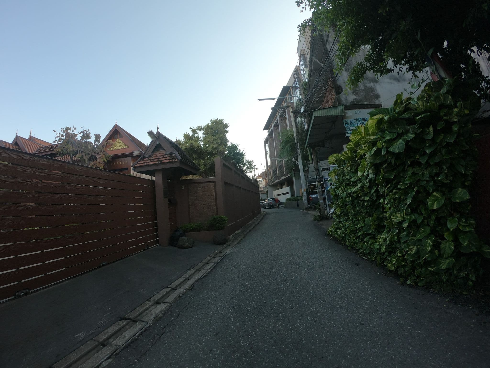 Street view near Tapae Guesthouse, Chiang Mai