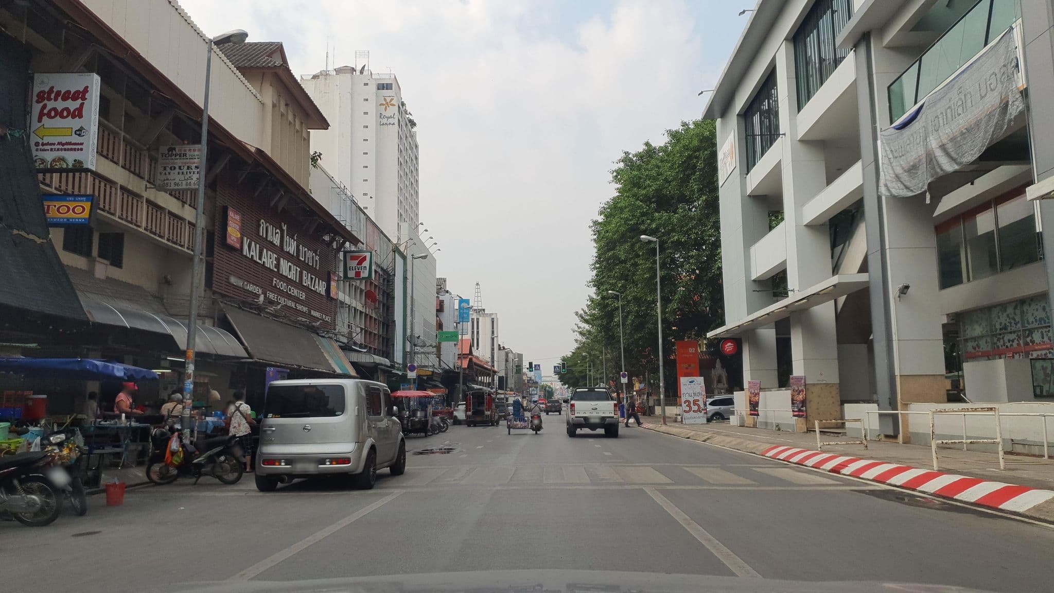 Street view near The Night Bazaar Place, Chiang Mai