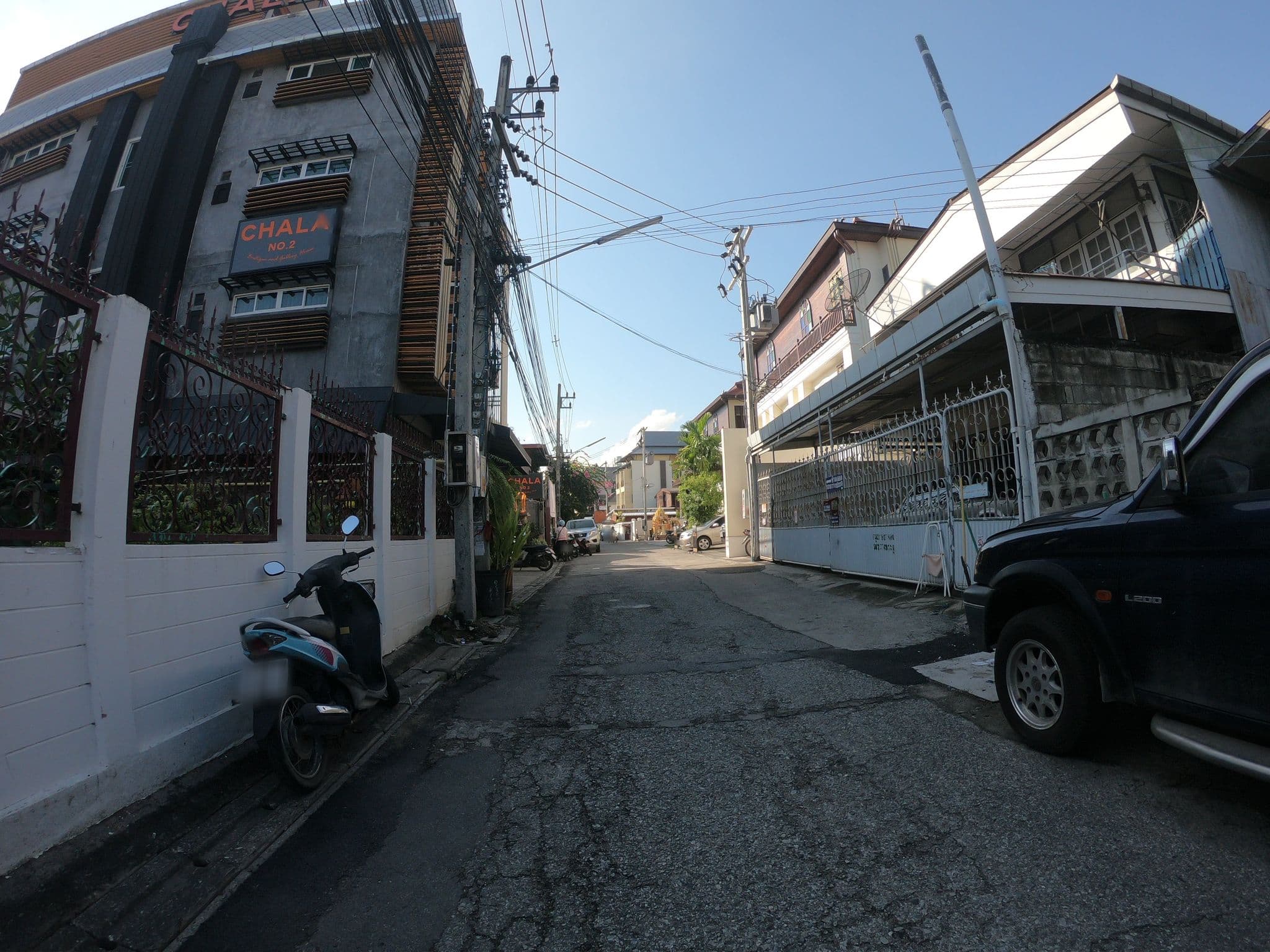 Street view near The Grandma's Homestay, Chiang Mai
