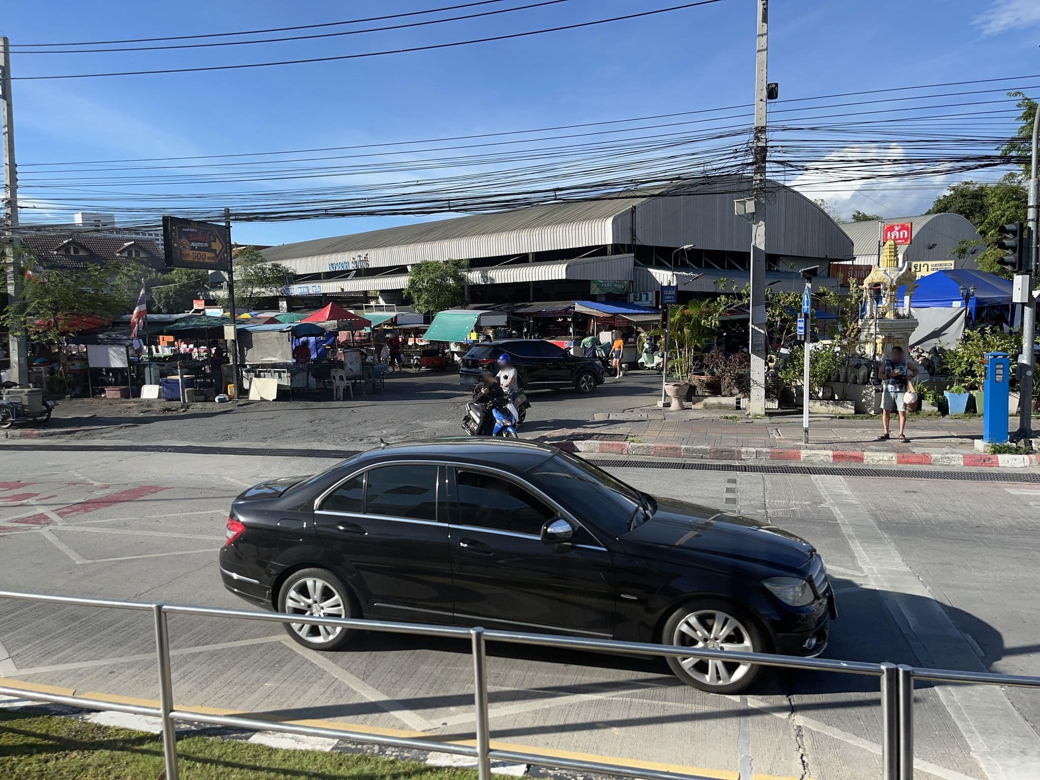 Street view near Panda Guesthouse, Pattaya