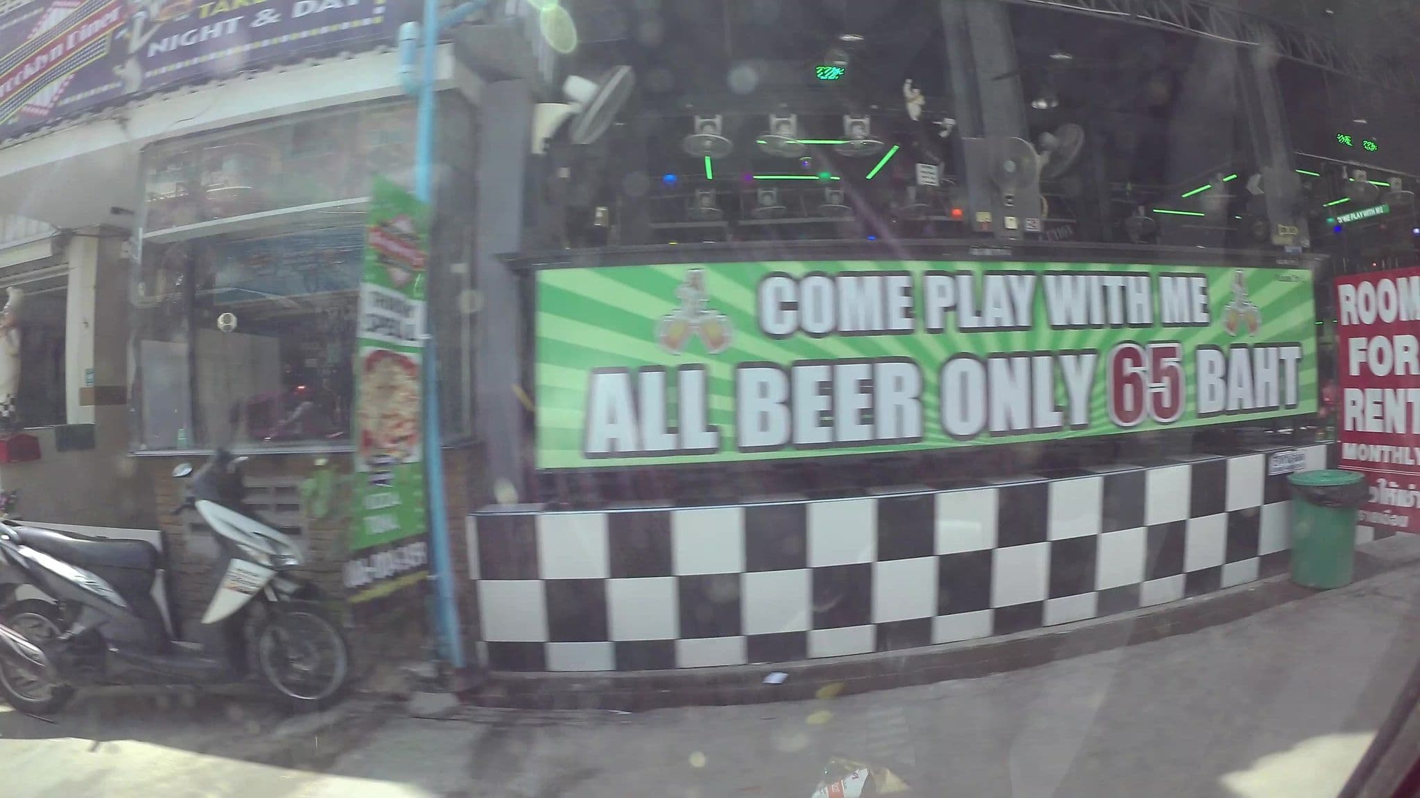 Street view near Joyly House, Pattaya — © kaart_3 (CC BY-SA · Mapillary)