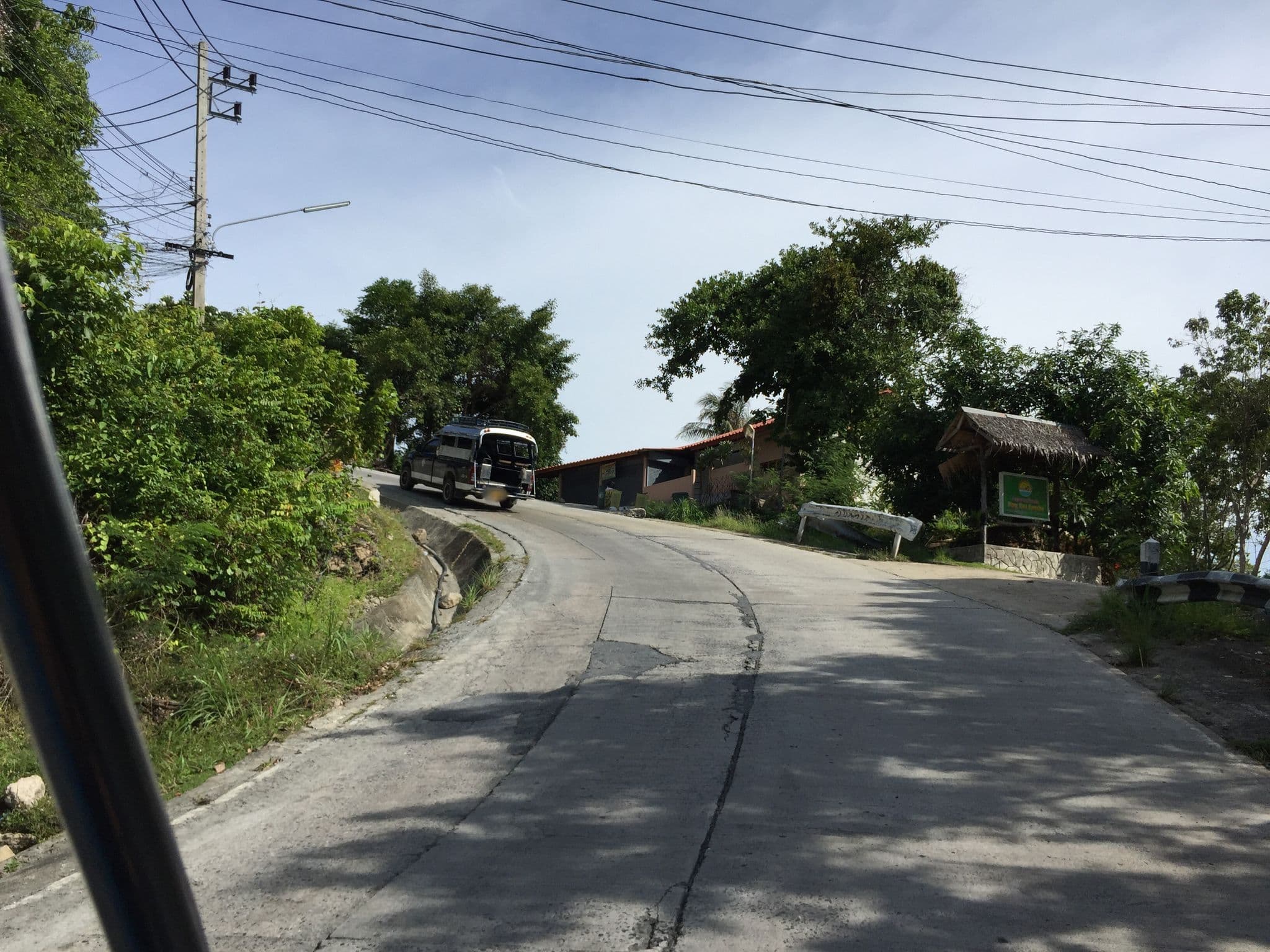 Street view near Phangan Orchid Resort, Ko Pha Ngan — © noon2911 (CC BY-SA · Mapillary)