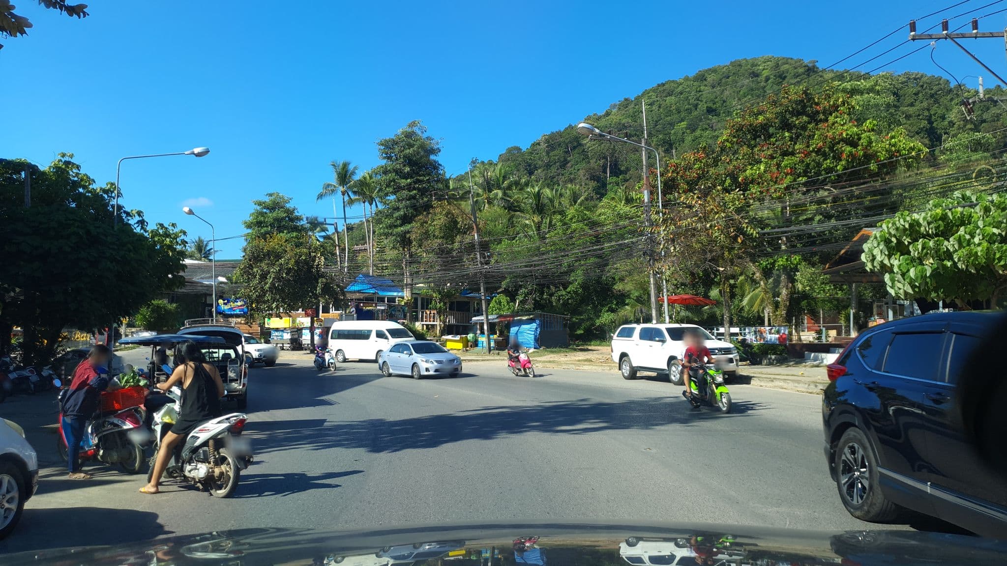 Street view near The Hangout, Ban Ao Nang