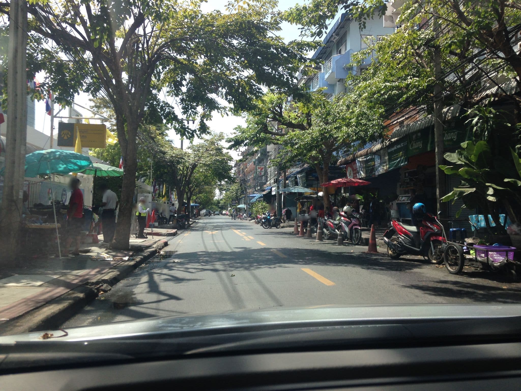 Street view near G9 Bangkok, Chomphon — © ratirat (CC BY-SA · Mapillary)