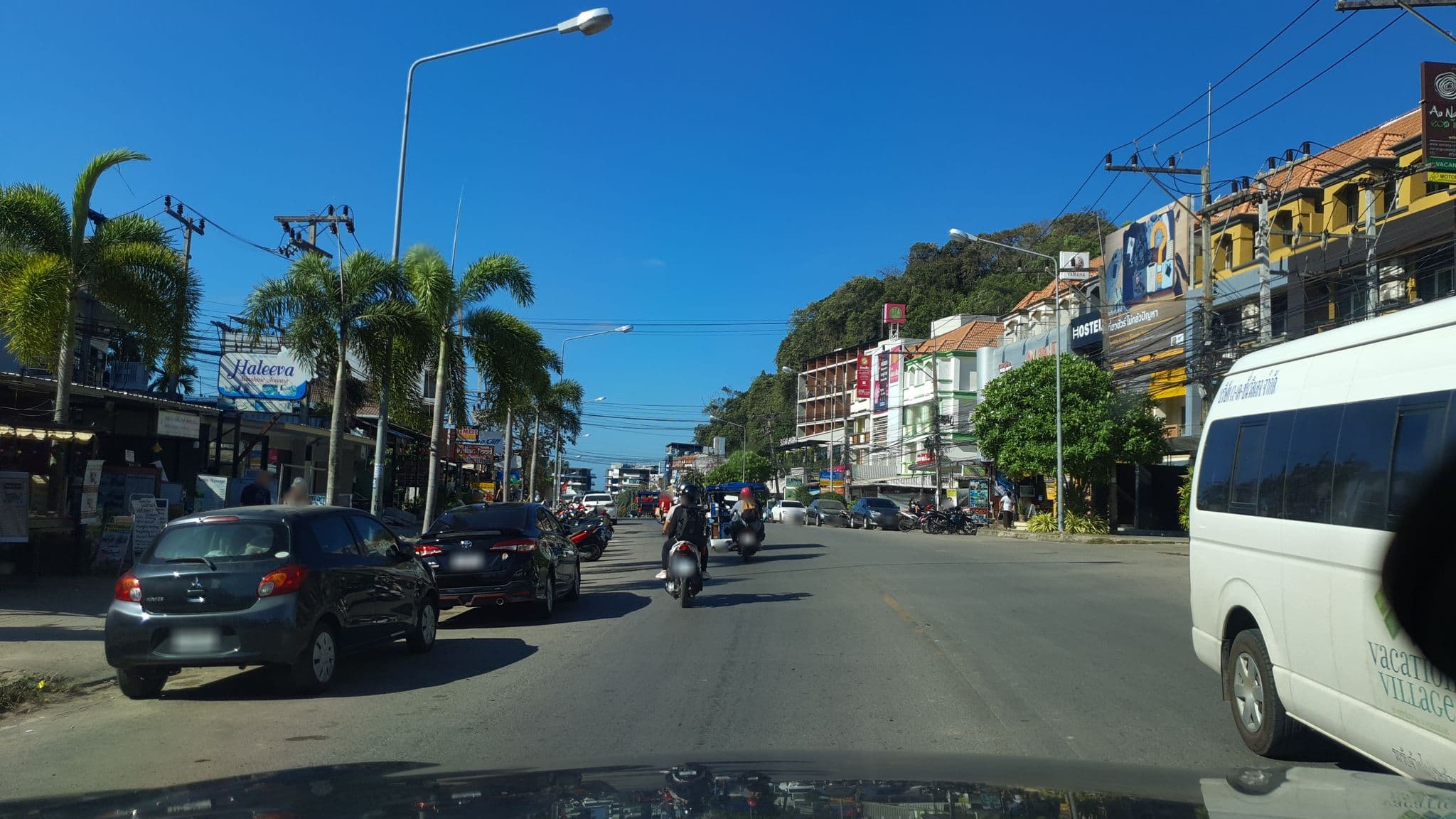 Street view near Flora House, Ban Ao Nang