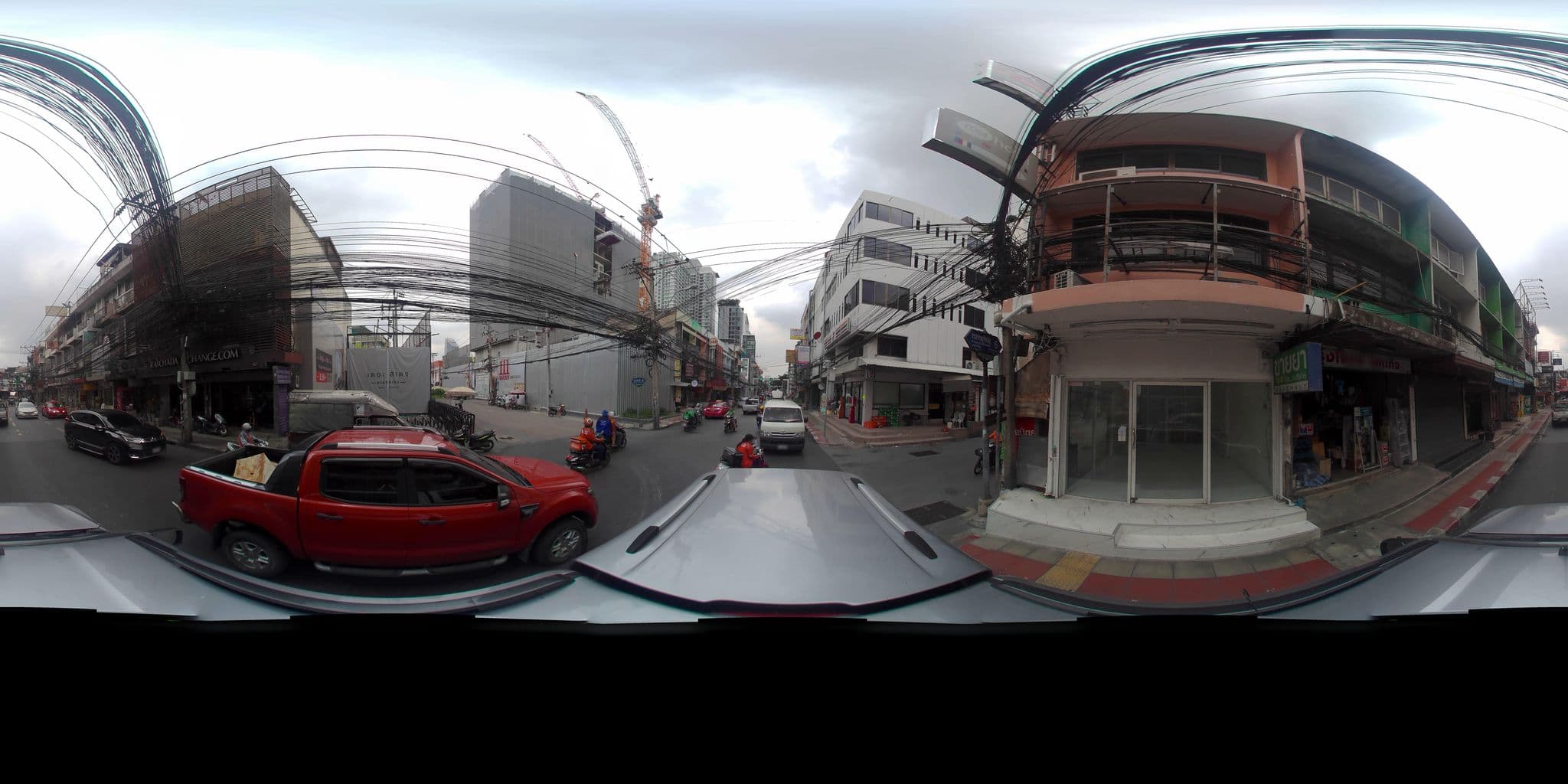Street view near Amaranta hotel, Huai Khwang — © tritaporn (CC BY-SA · Mapillary)
