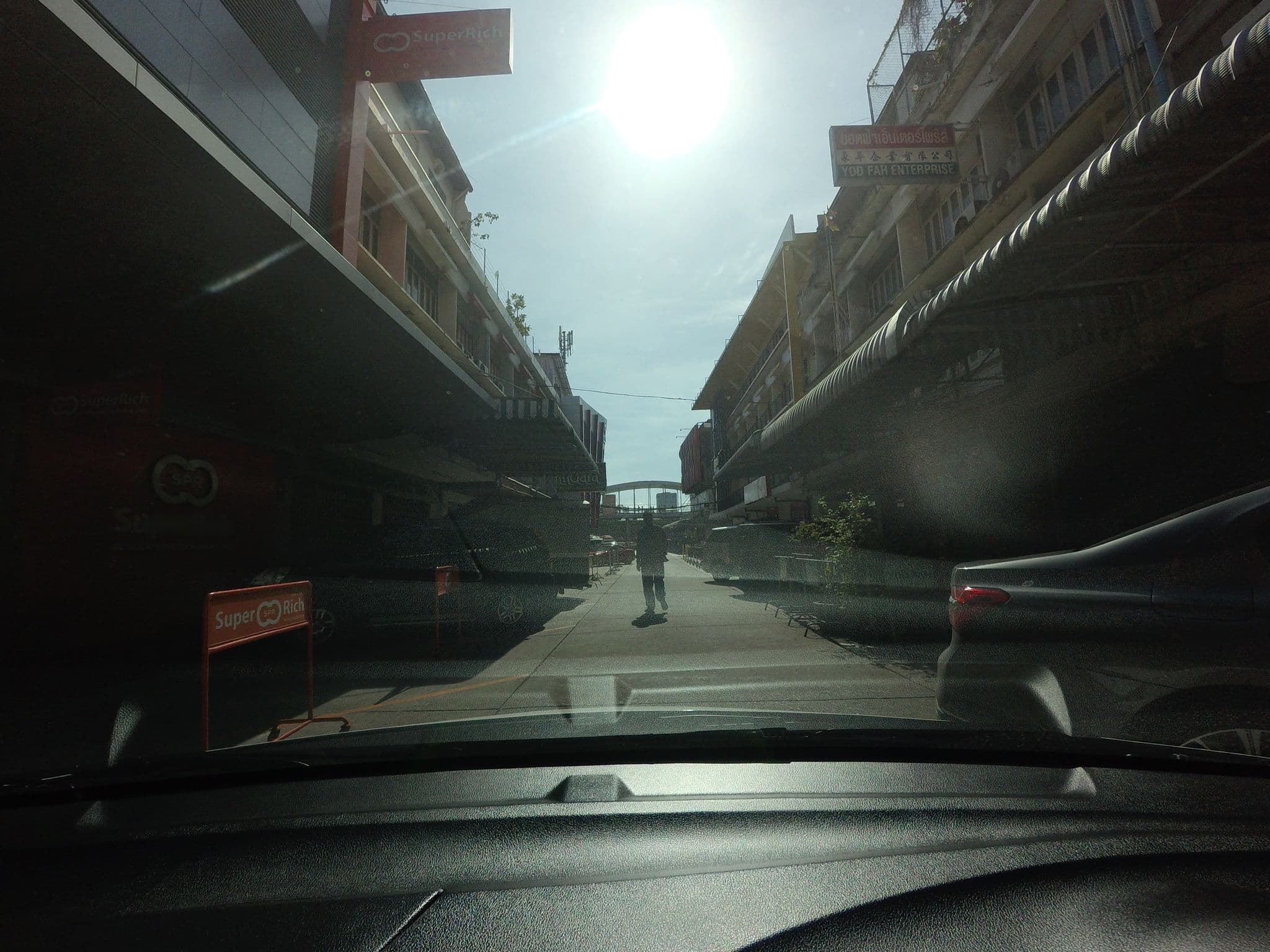 Street view near Bed@Town, Makkasan