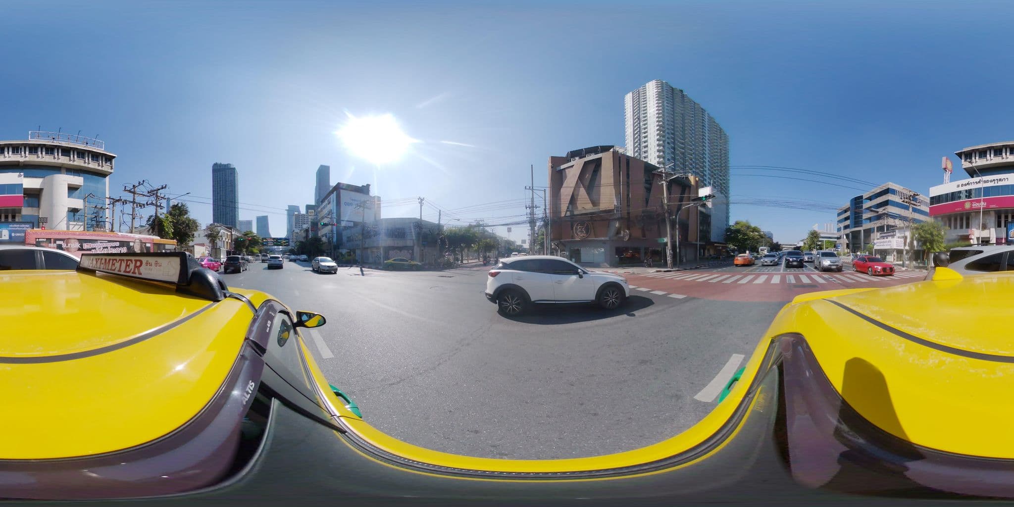 Street view near Cacha Hotel, Ratchathewi — © mapconcierge (CC BY-SA · Mapillary)