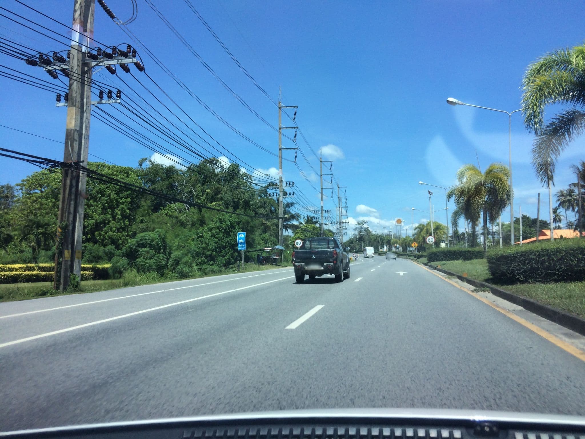 Street view near Blue Canyon Country Club, Ban Mai Khao — © pik (CC BY-SA · Mapillary)