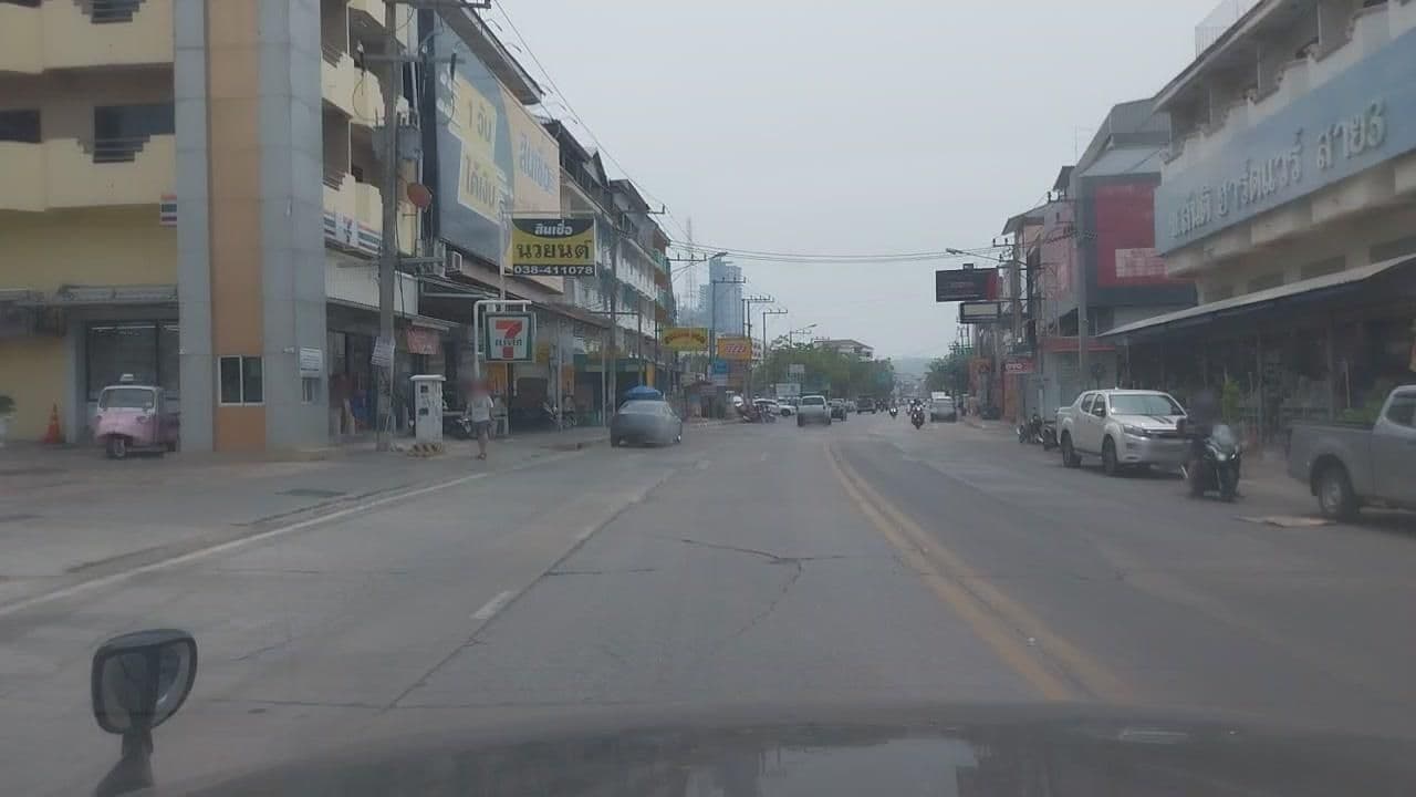 Street view near The Growling Swan, Pattaya — © roadroid (CC BY-SA · Mapillary)