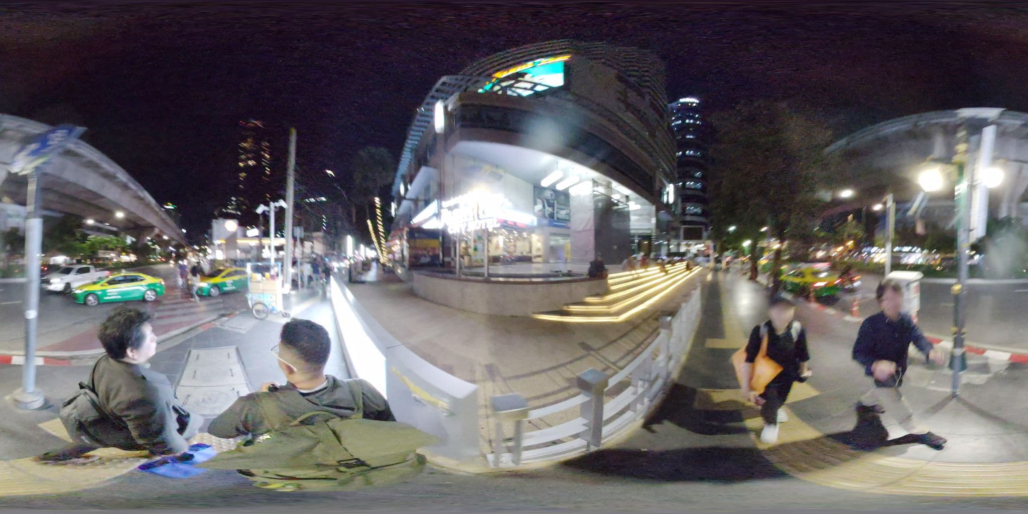 Street view near White House Asoke, Watthana