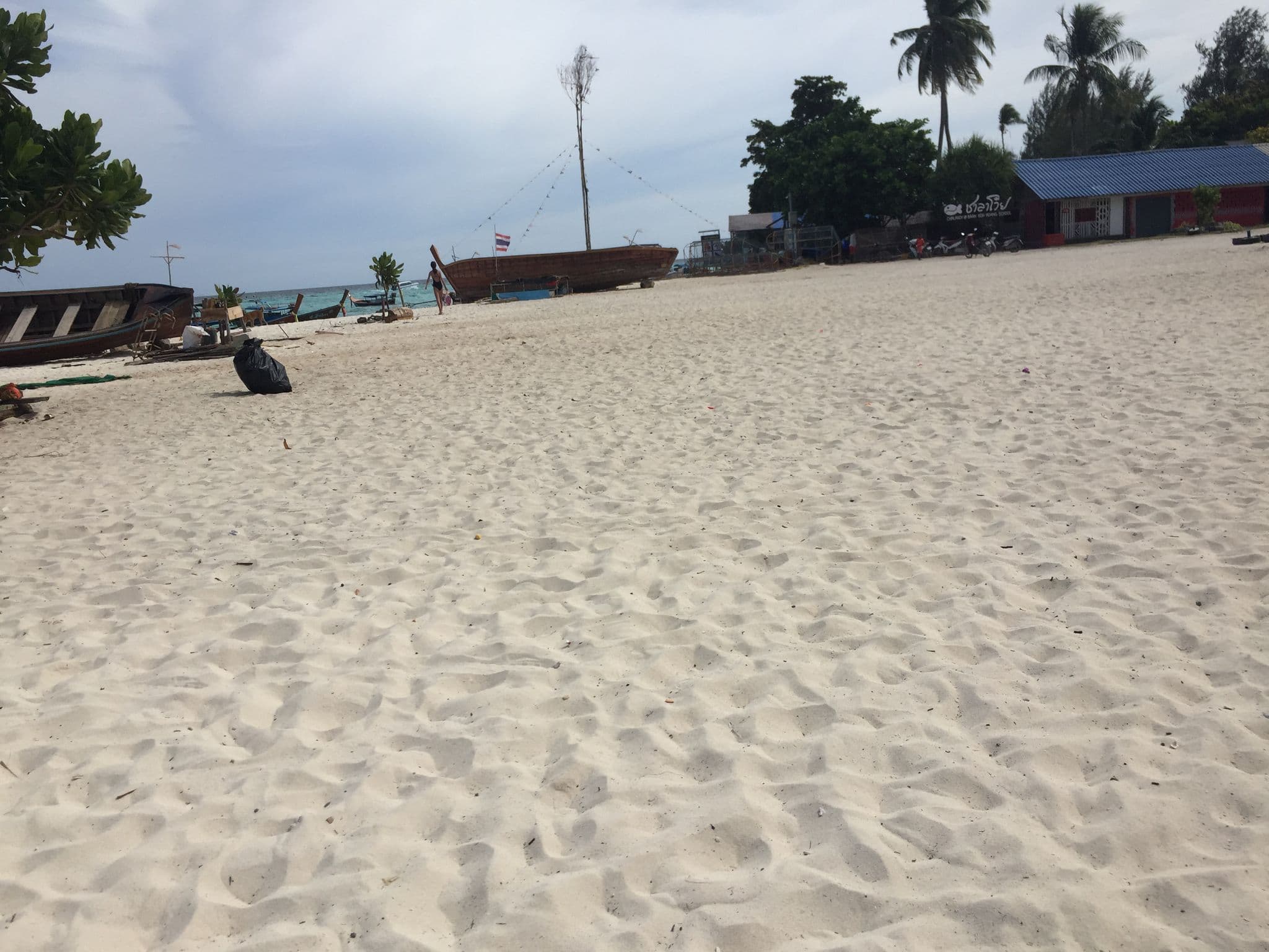 Street view near Forra Diving Resort, Satun