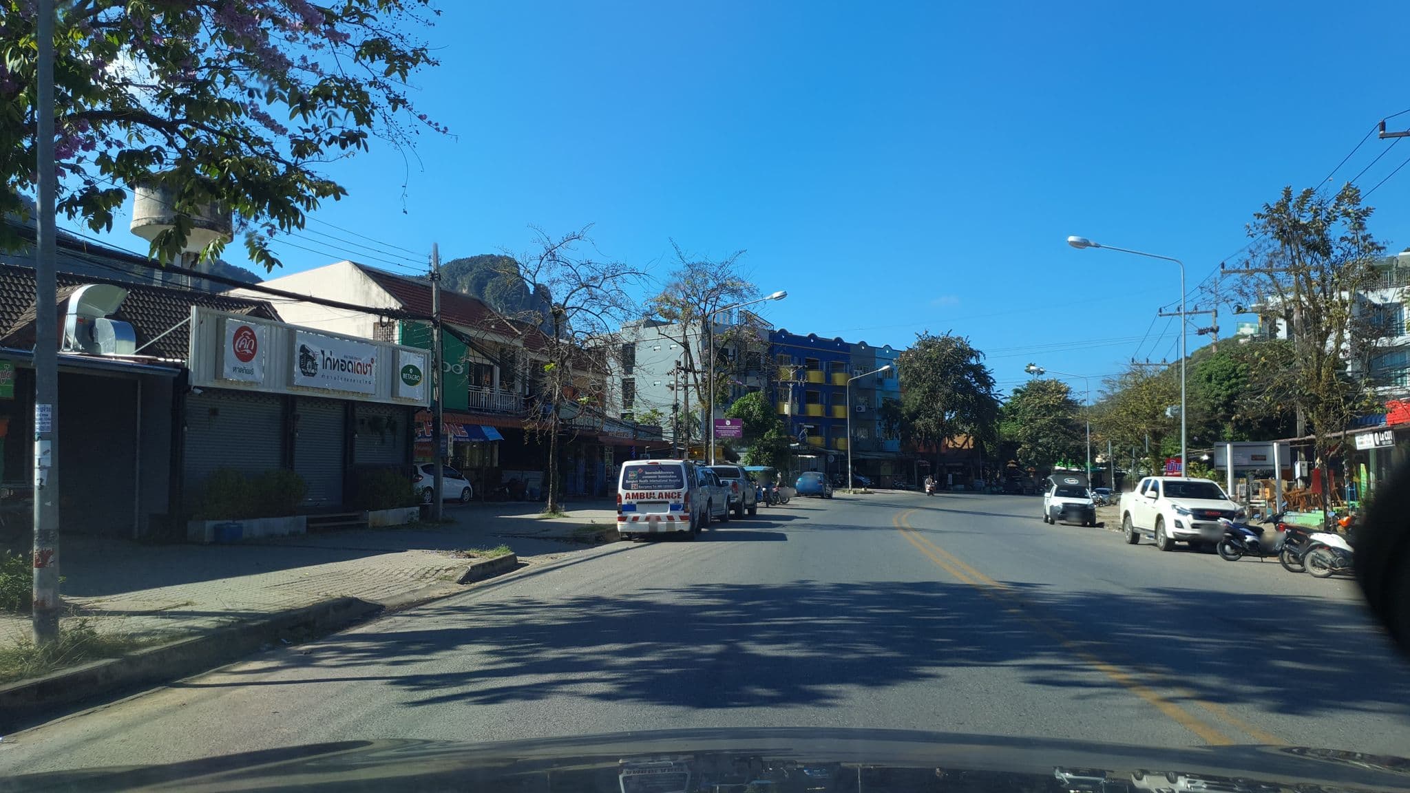 Street view near Blanco, Ban Ao Nang