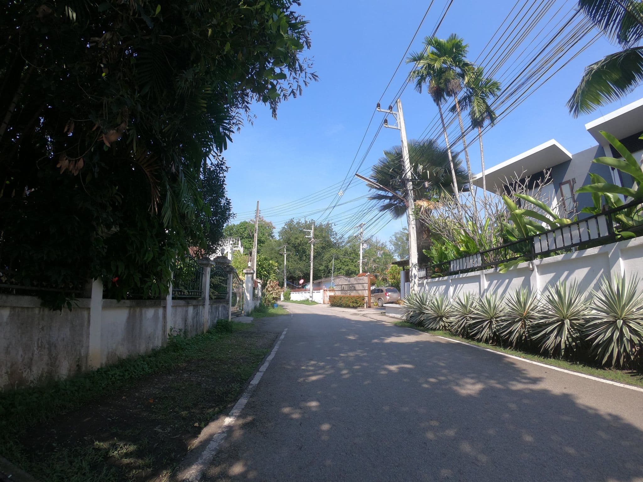 Street view near La Villetta Bed & Breakfast, Chiang Mai