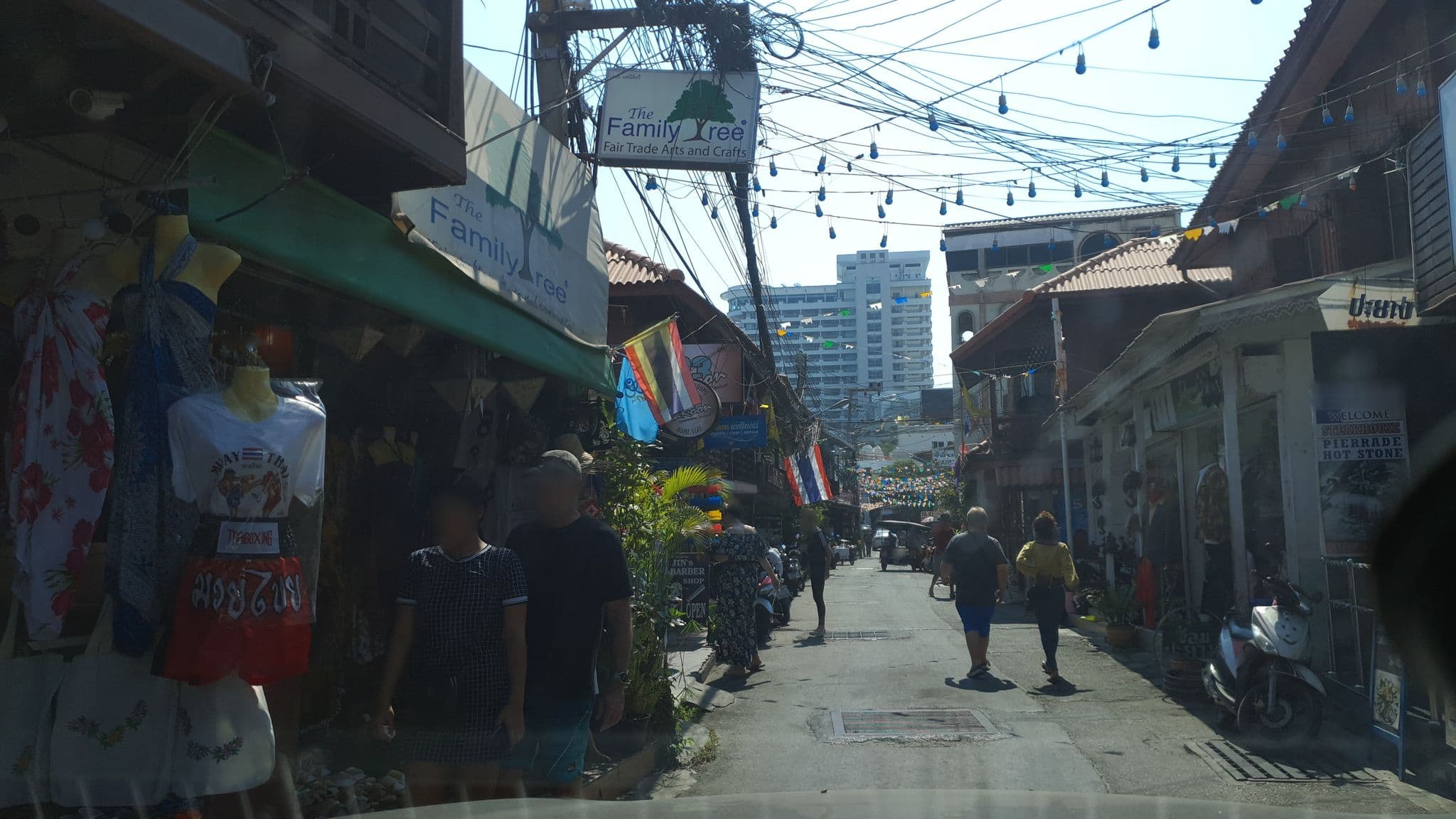 Street view near Karoon Guesthouse, Hua Hin