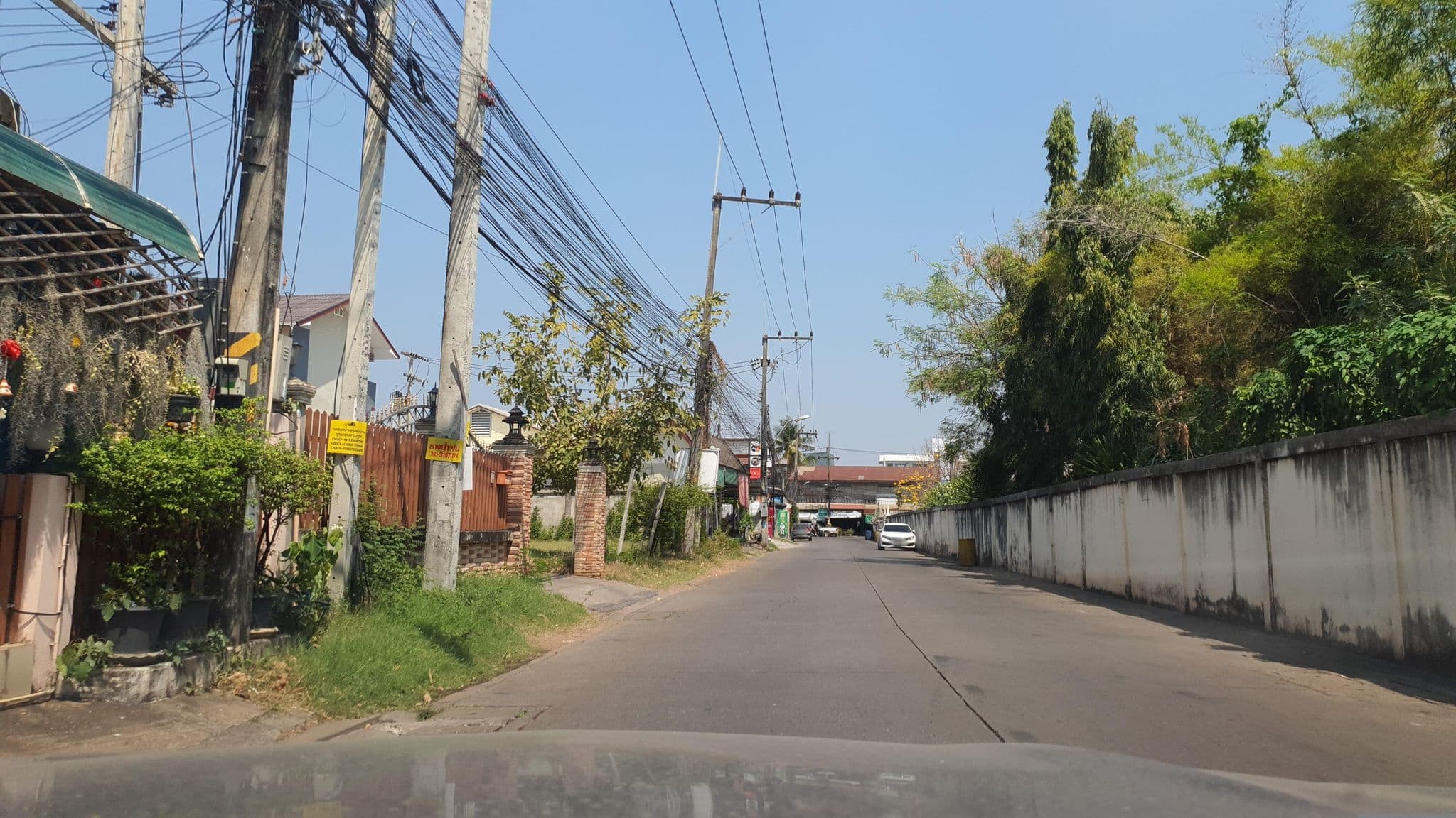 Street view near Mono Place Apartment, Udon Thani