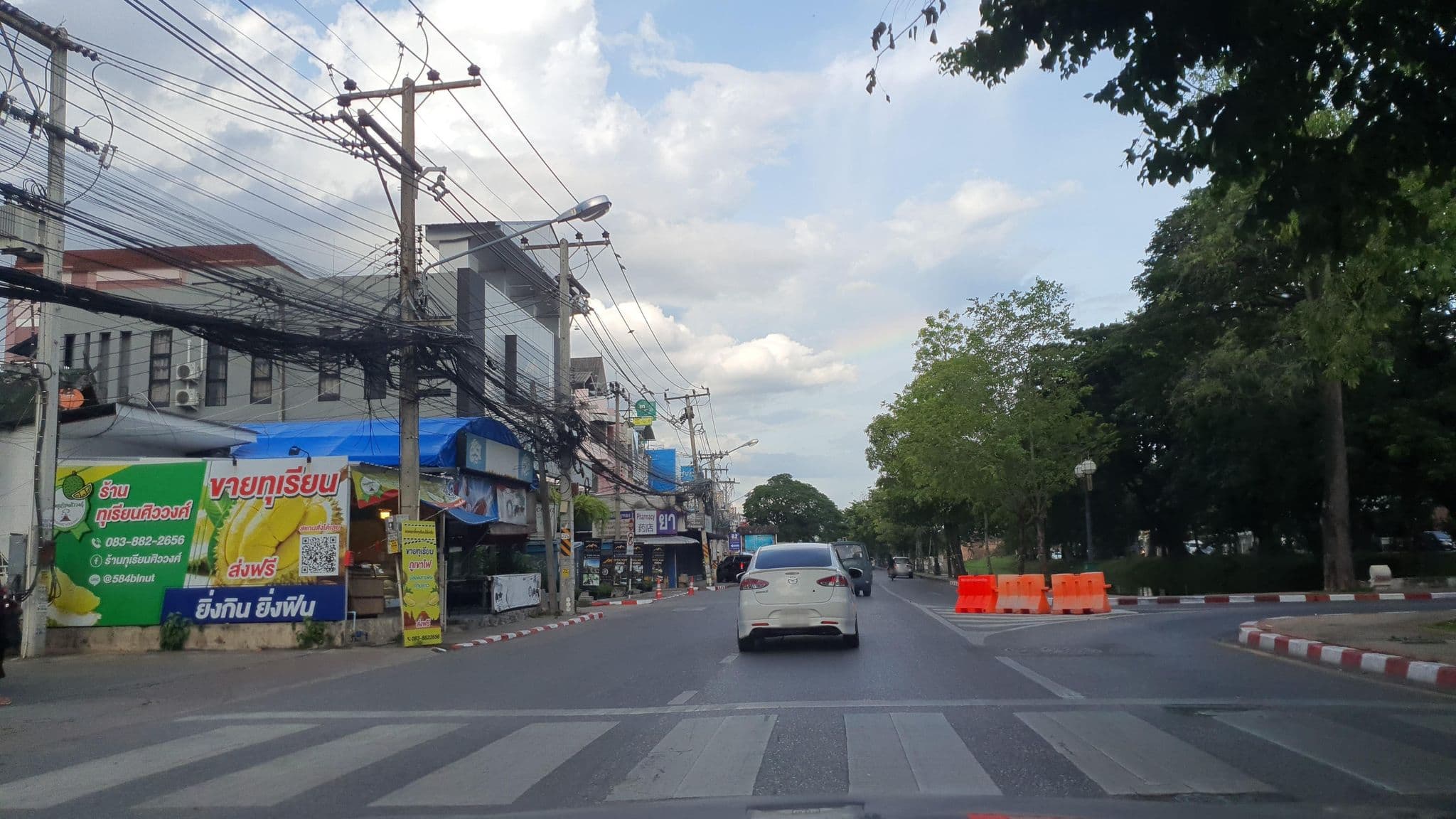 Street view near Shunlin Hostel, Chiang Mai