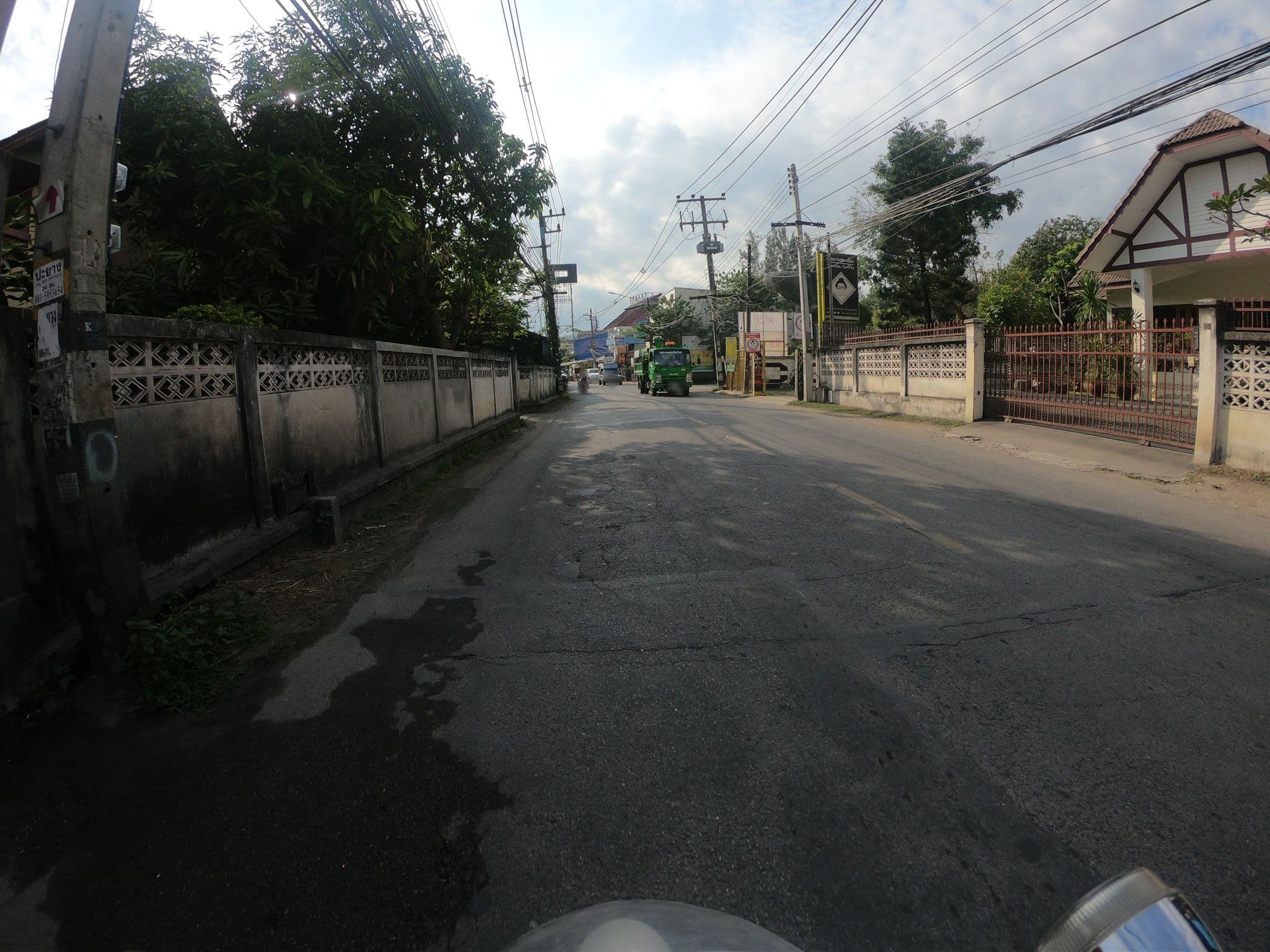 Street view near Penny Guest House, Chiang Mai
