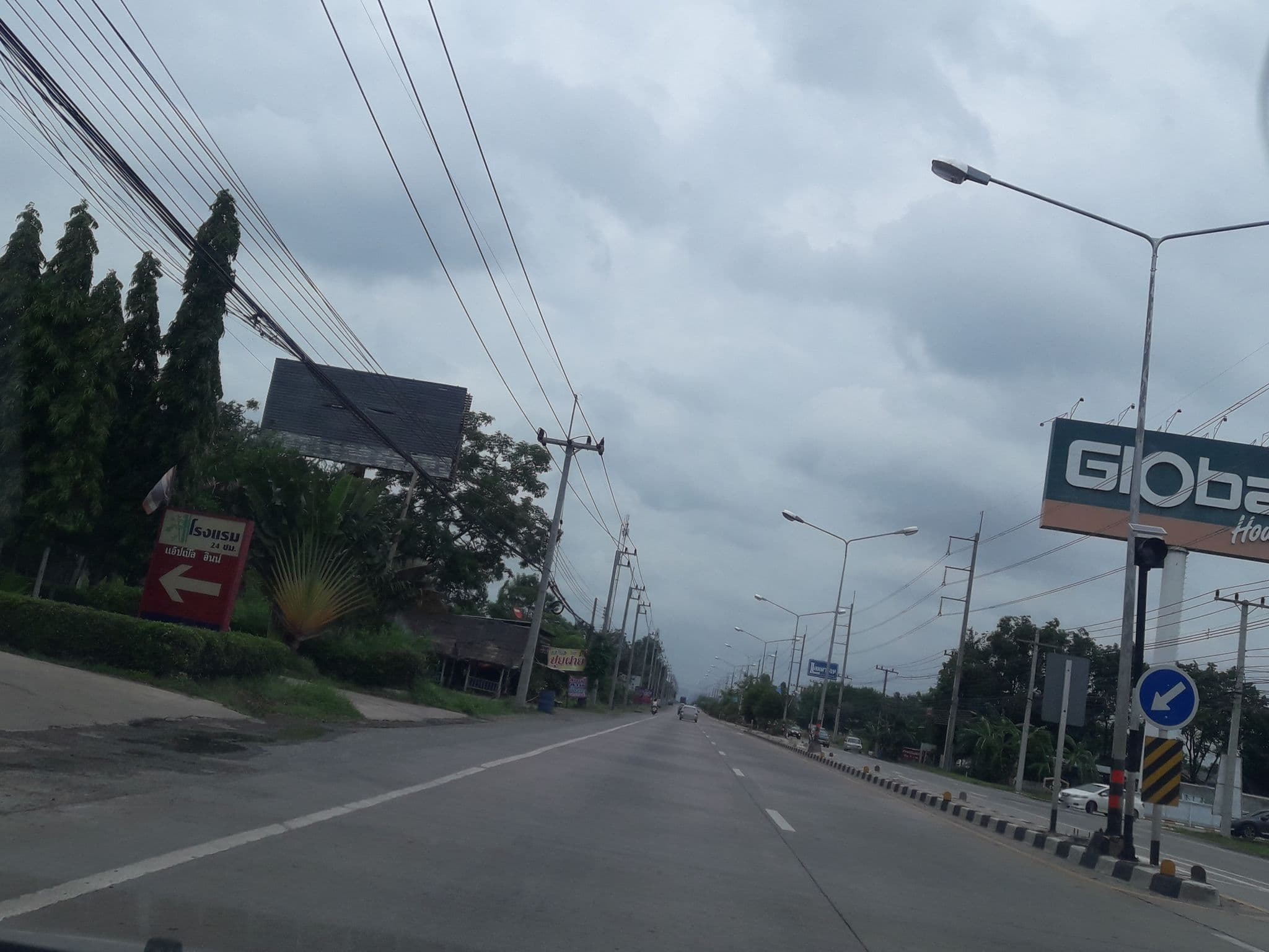 Street view near Apple Inn, Lop Buri — © jetman11 (CC BY-SA · Mapillary)