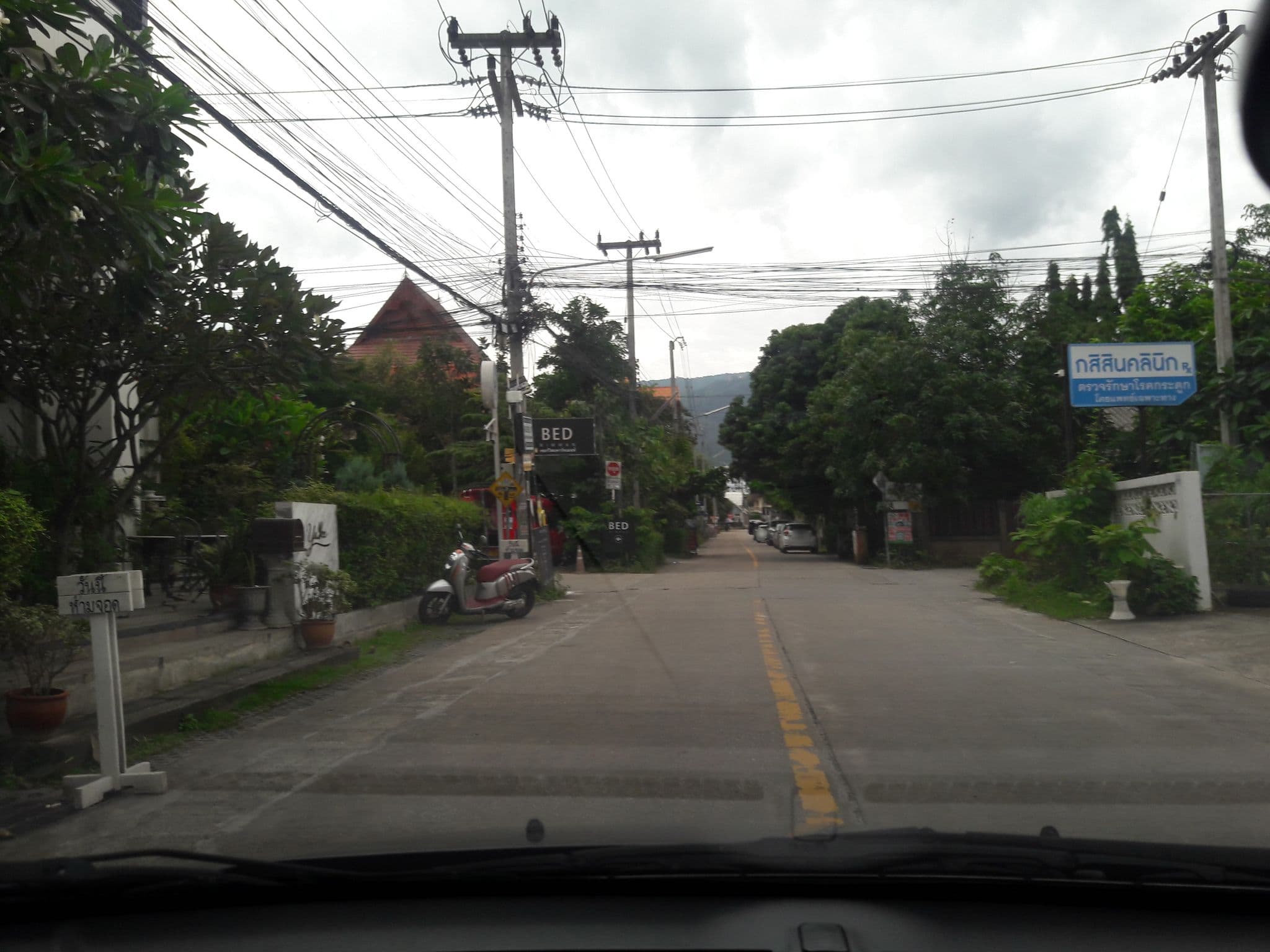 Street view near Bed, Chiang Mai — © superbate (CC BY-SA · Mapillary)